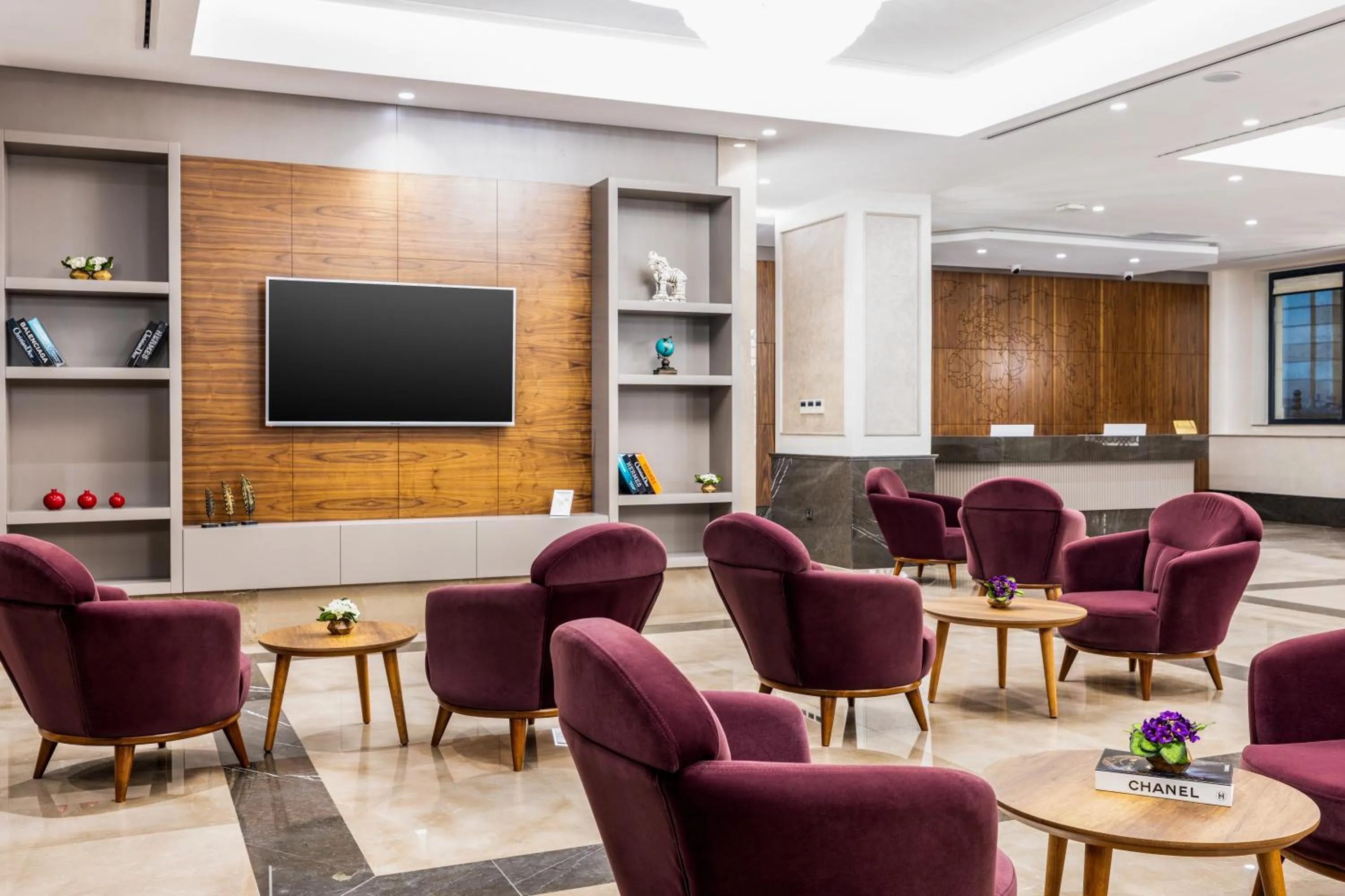 Communal lounge/ TV room in Carina Gold Hotel And Restaurant