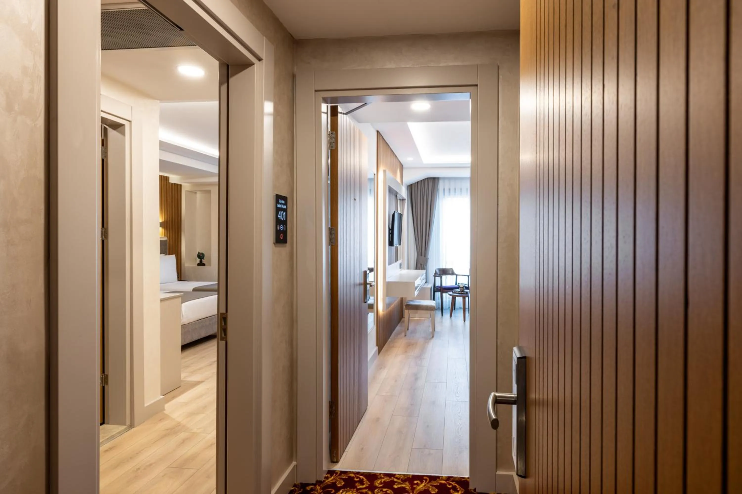 Bed in Carina Gold Hotel And Restaurant