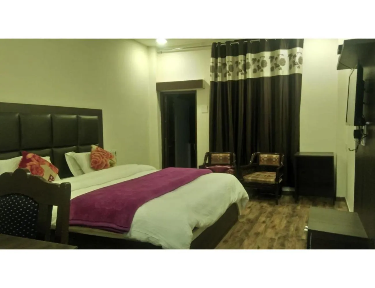 Property building, Bed in Shining Star Resort, Khajjiar