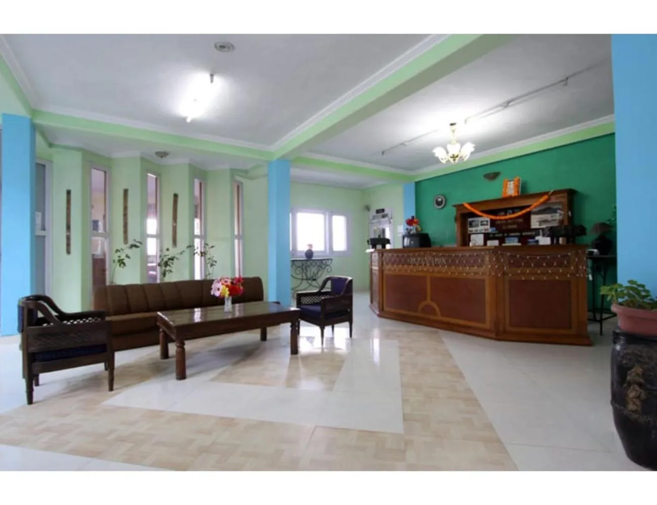 Living room in Shining Star Resort, Khajjiar