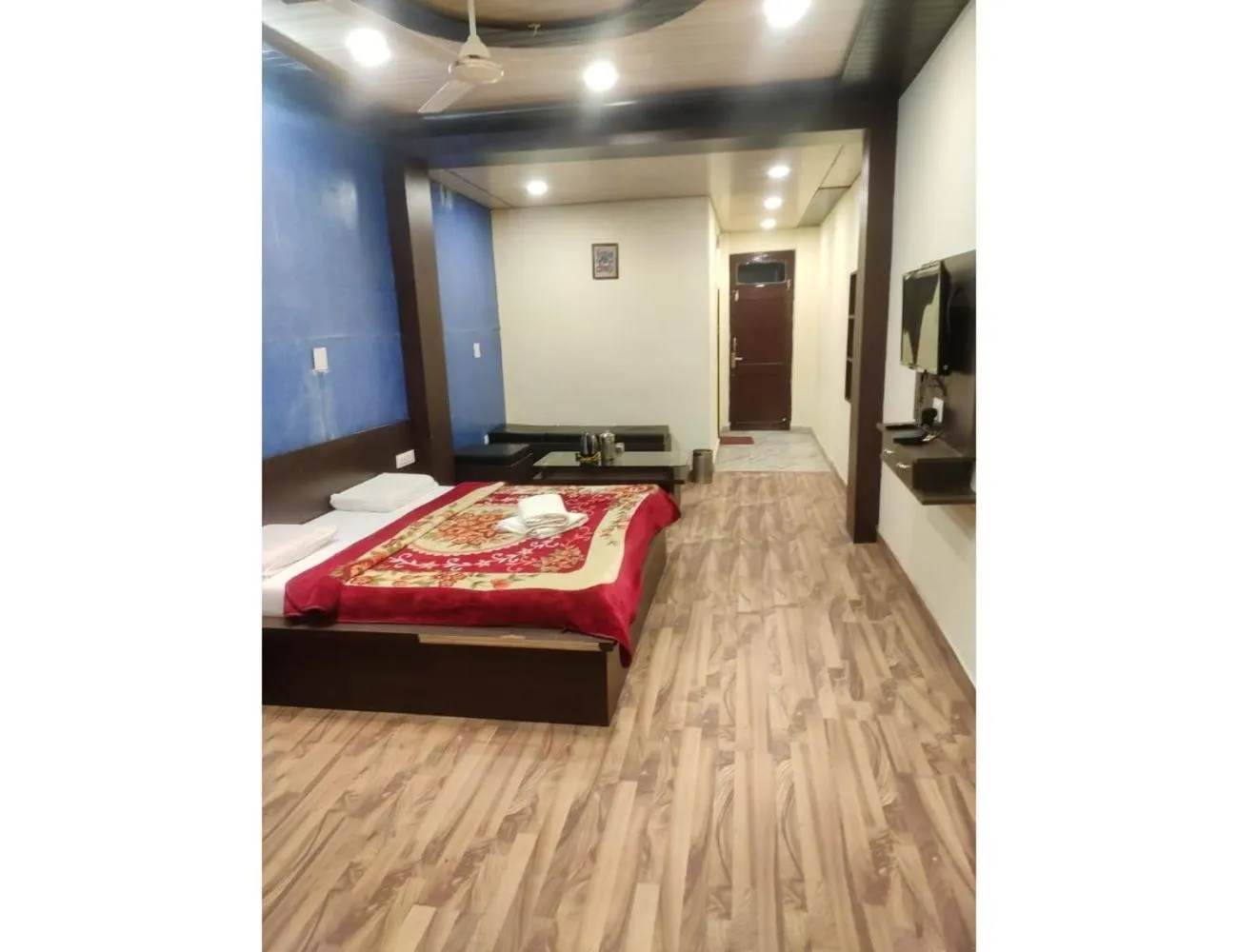 Bed in Shining Star Resort, Khajjiar