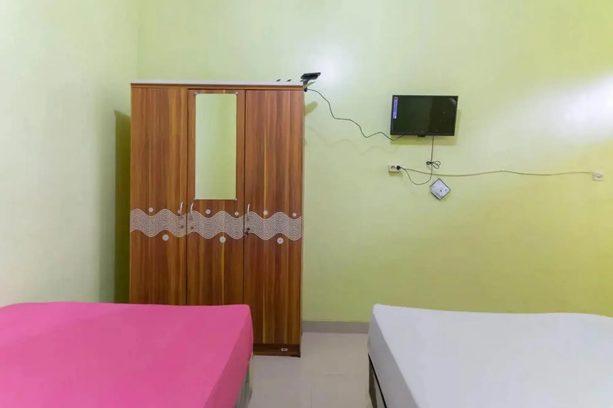 Bed in Kostawira Syariah Bintaro Mitra RedDoorz Bed in Kostawira Syariah Bintaro Mitra RedDoorz
