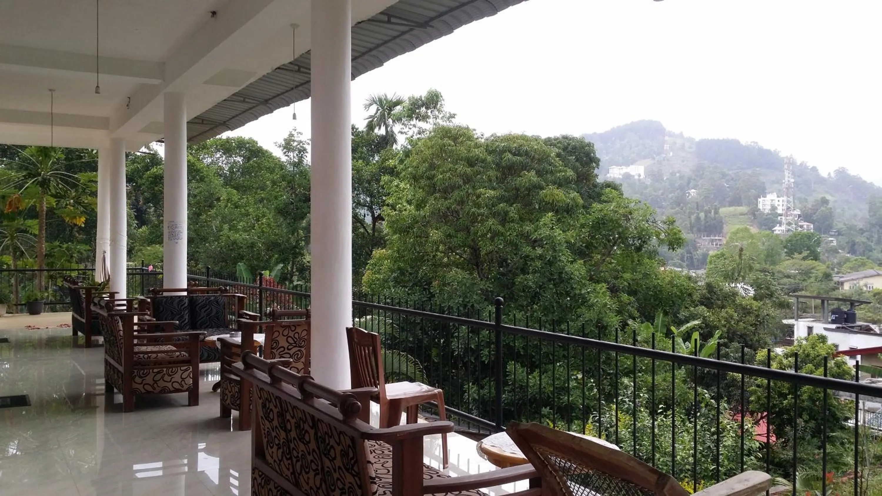 Garden in Holiday Homes Guest Inn - Ella