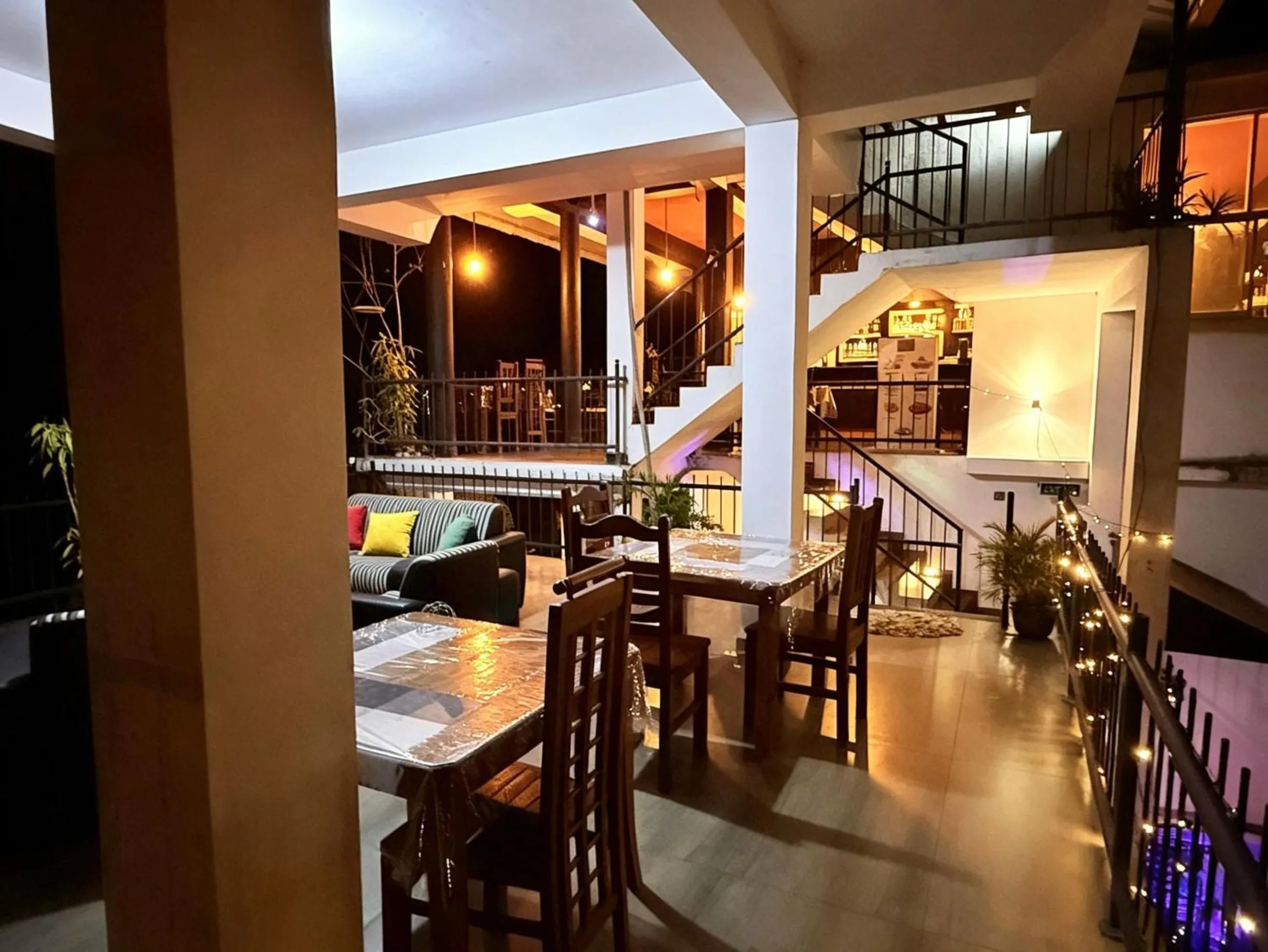Restaurant/places to eat in Holiday Homes Guest Inn - Ella