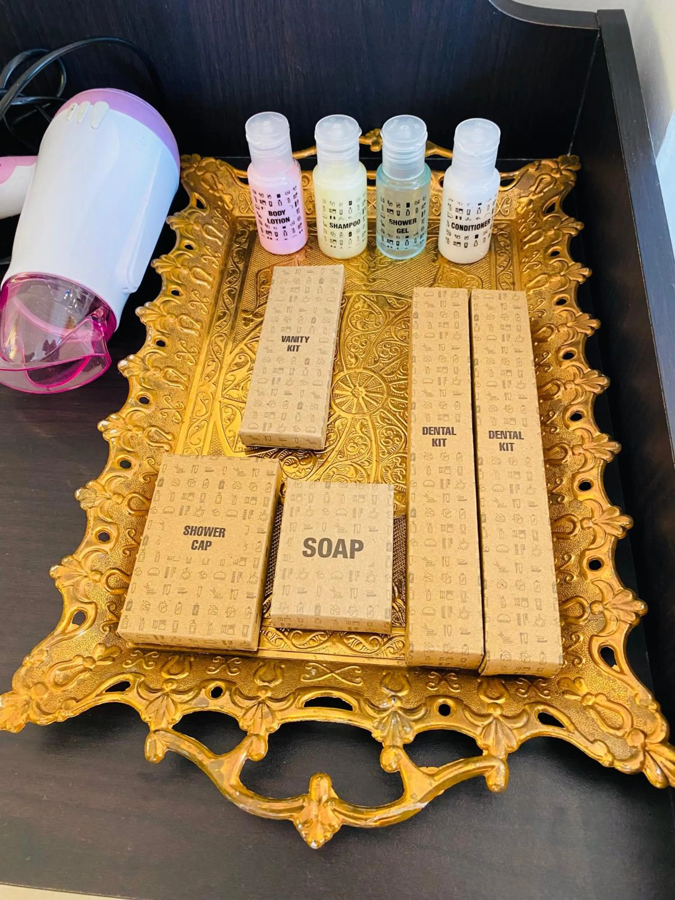 Text overlay in Holiday Homes Guest Inn - Ella