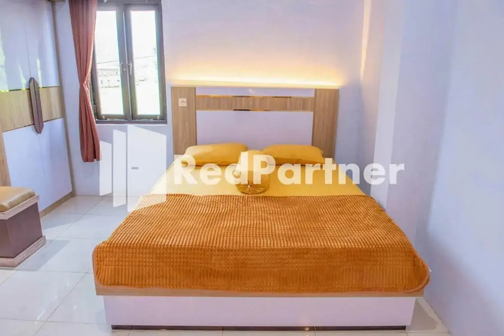 Bed in Hotel Rai's Palopo Exclusive Mitra RedDoorz Bed in Hotel Rai's Palopo Exclusive Mitra RedDoorz