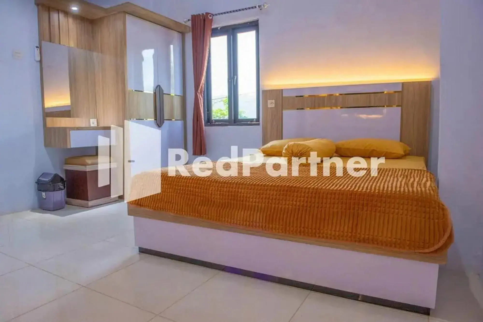 Superior Double Room - single occupancy in Hotel Rai Palopo Exclusive Syariah Mitra RedDoorz Superior Double Room - single occupancy in Hotel Rai Palopo Exclusive Syariah Mitra RedDoorz