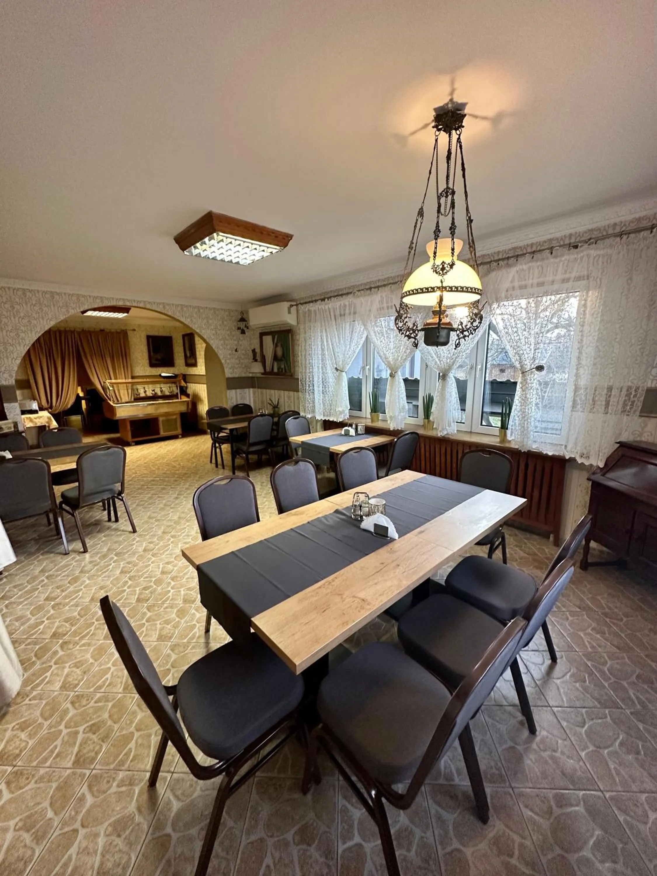 Restaurant/places to eat in Zajazd Restauracja Derby
