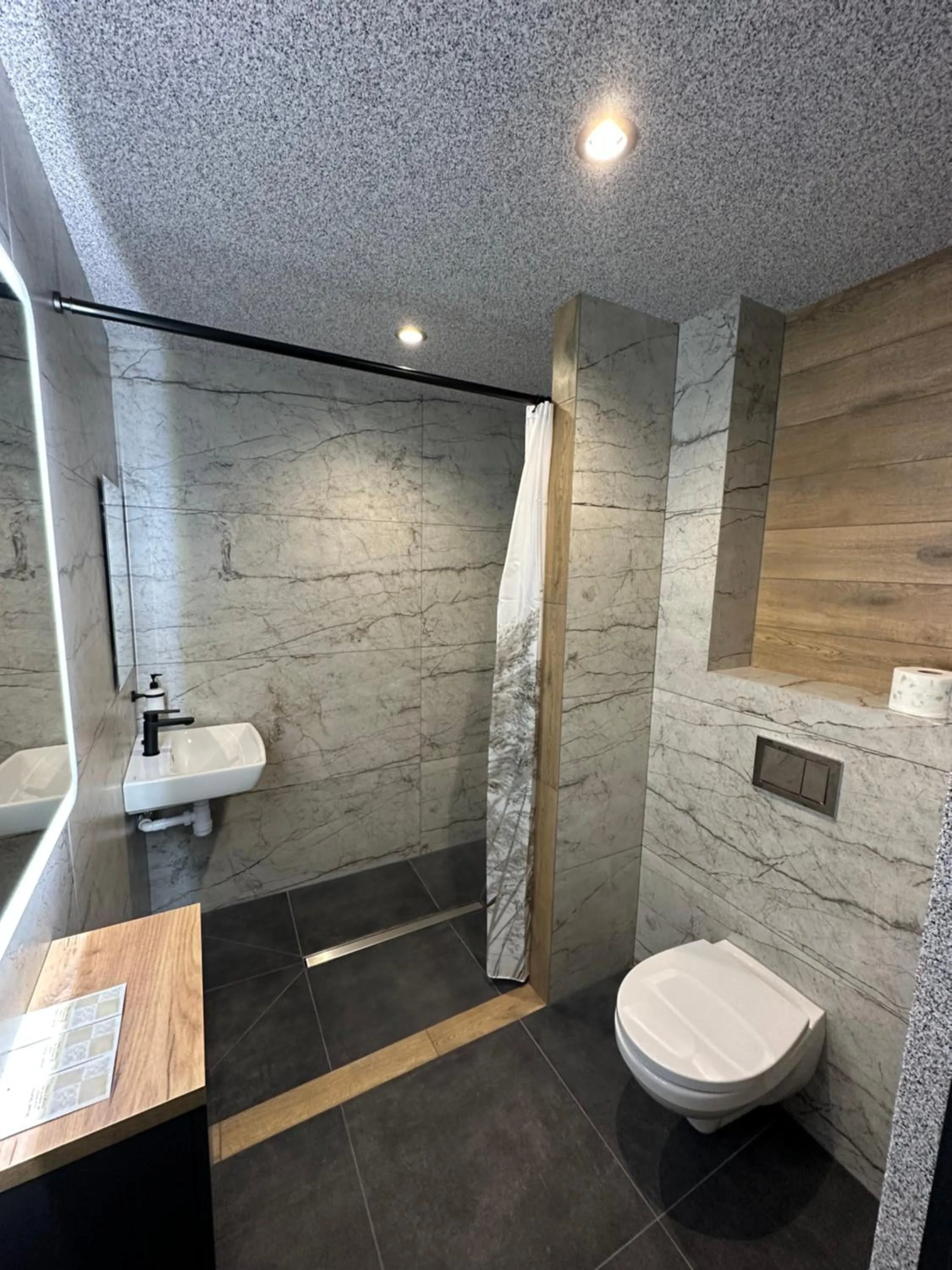 Shower in Zajazd Restauracja Derby