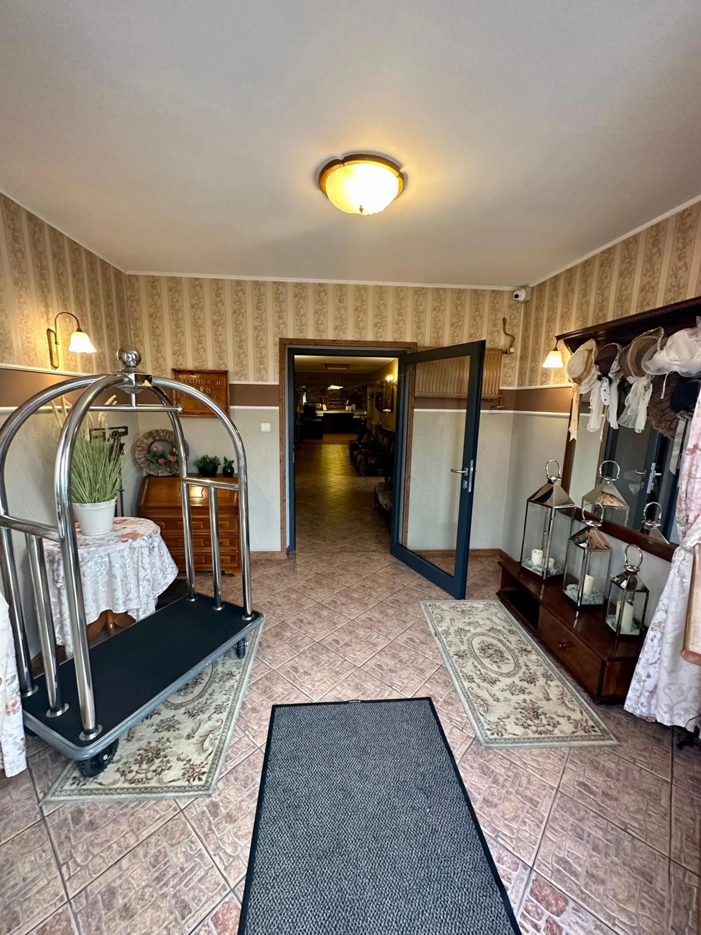 Property building, Bed in Zajazd Restauracja Derby