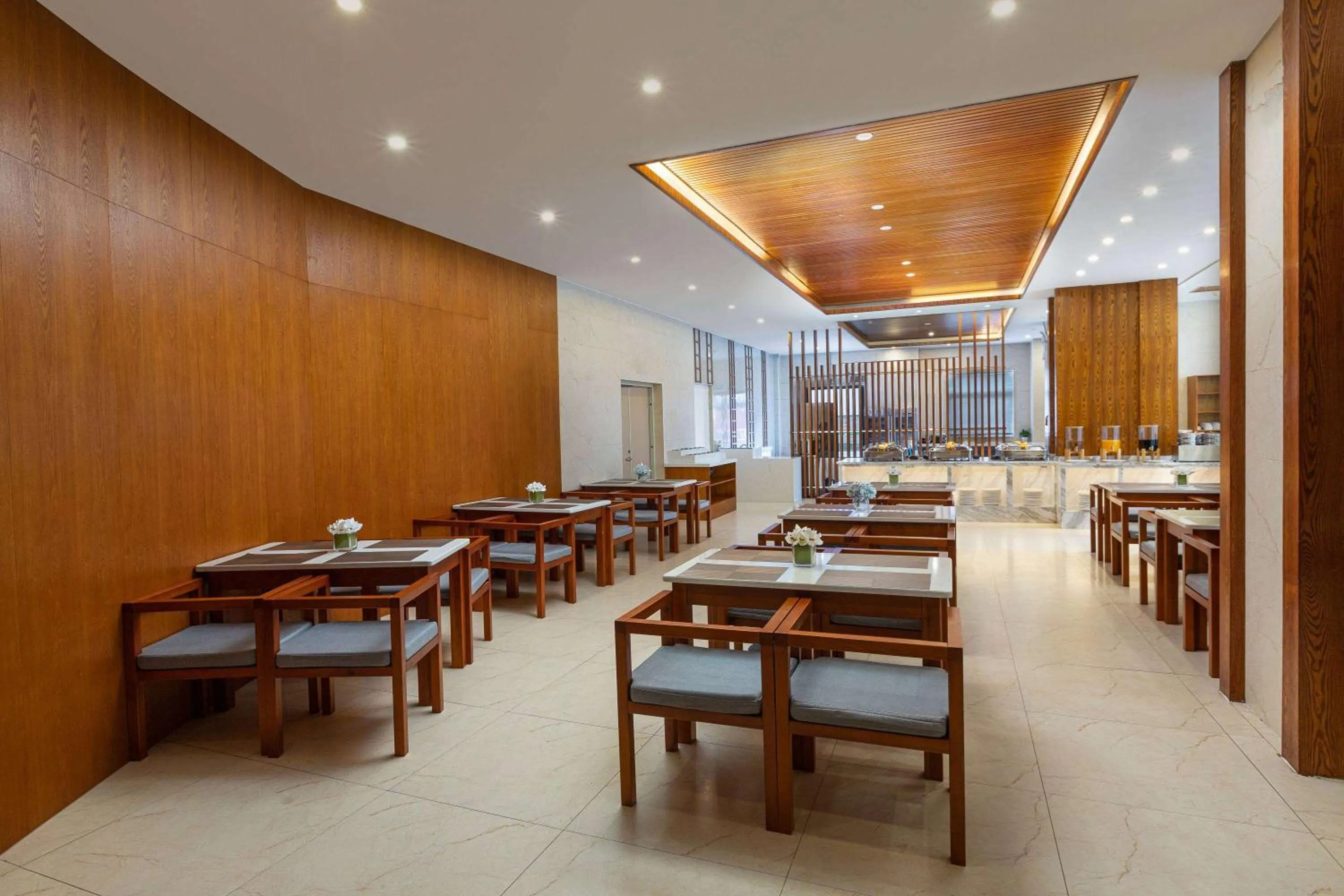 Restaurant/Places to Eat in Days Hotel by Wyndham Dali High-speed Railway Station