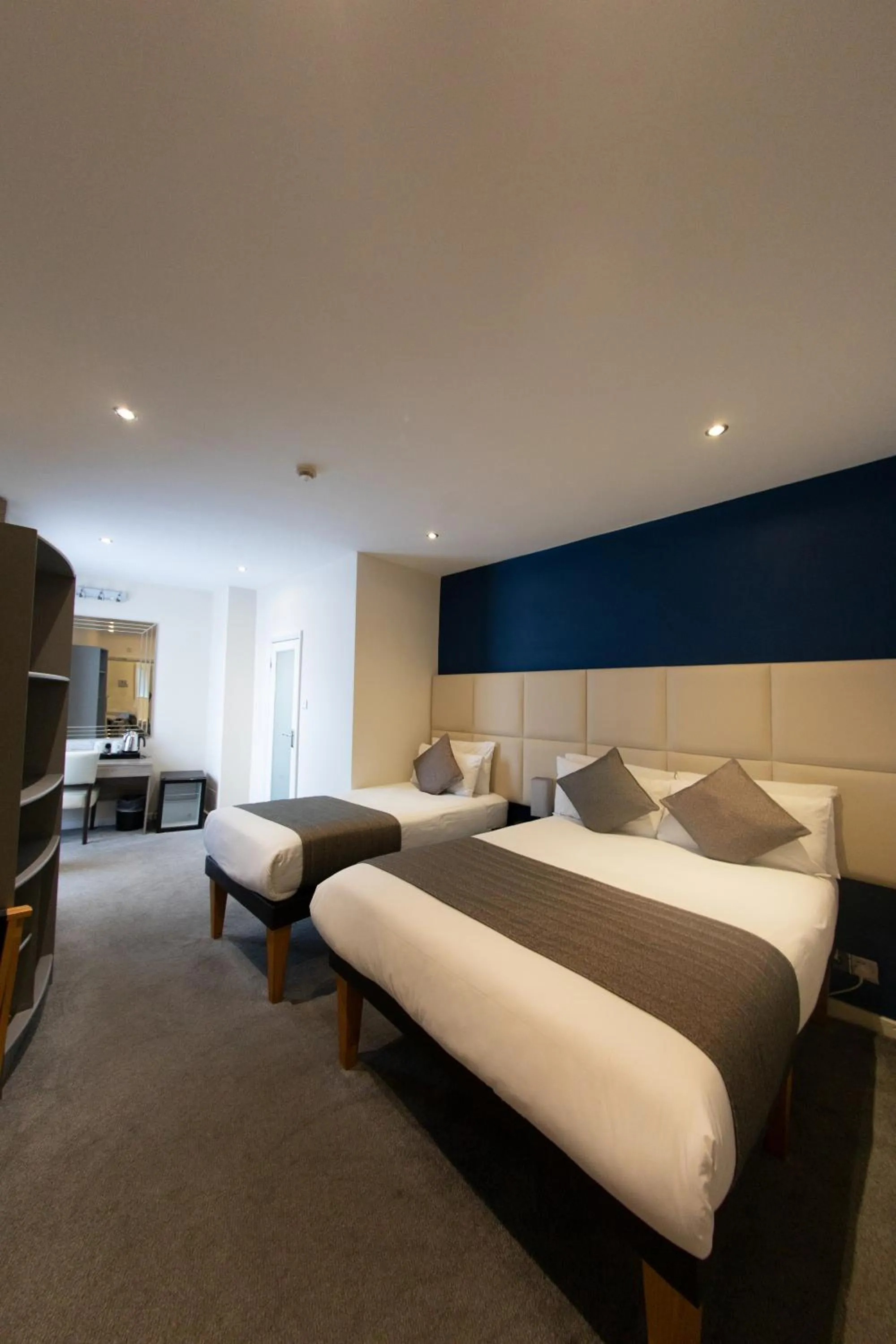 Bed in Duke Of Leinster Hotel