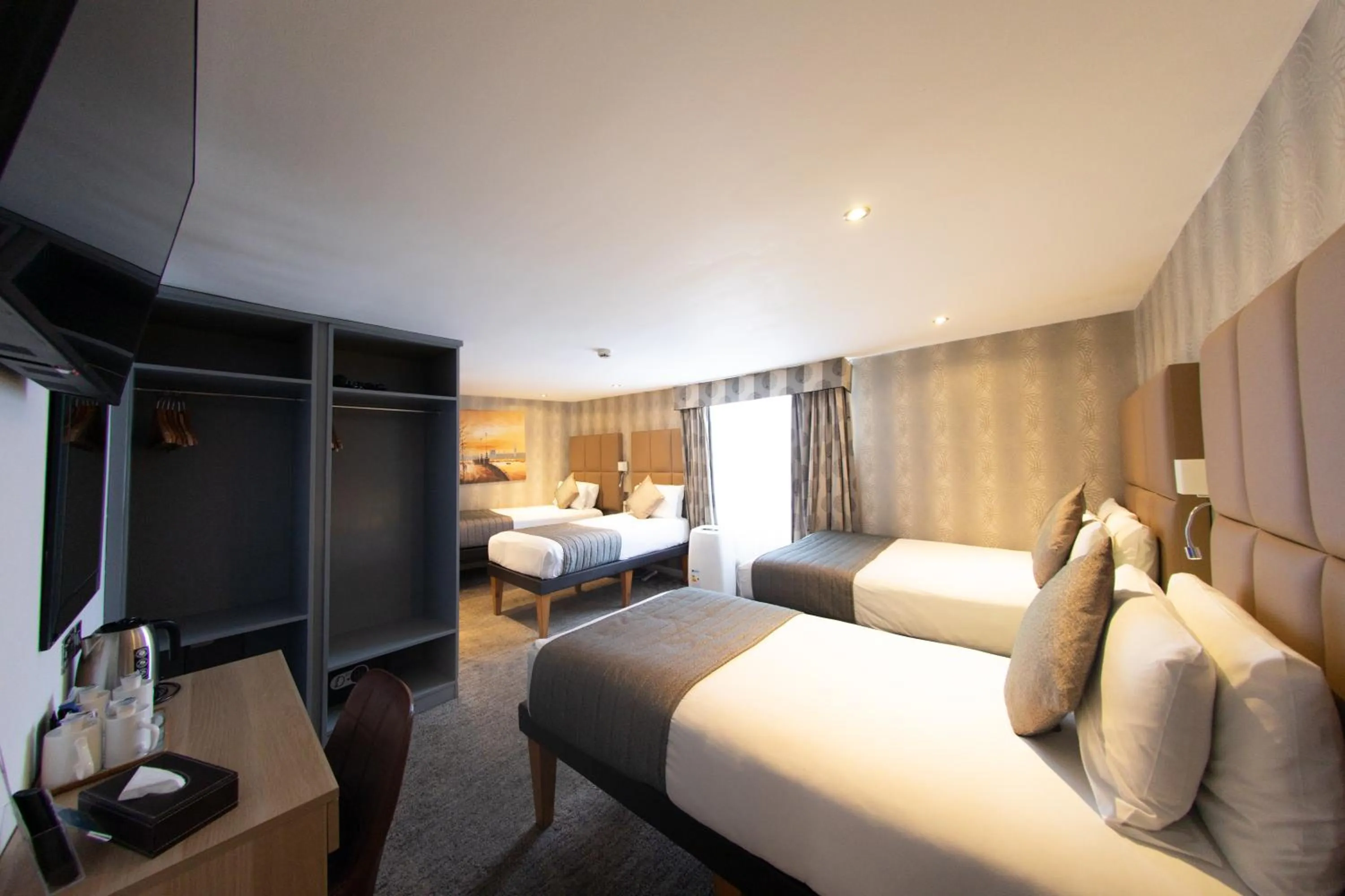 TV and multimedia, Bed in Duke Of Leinster Hotel