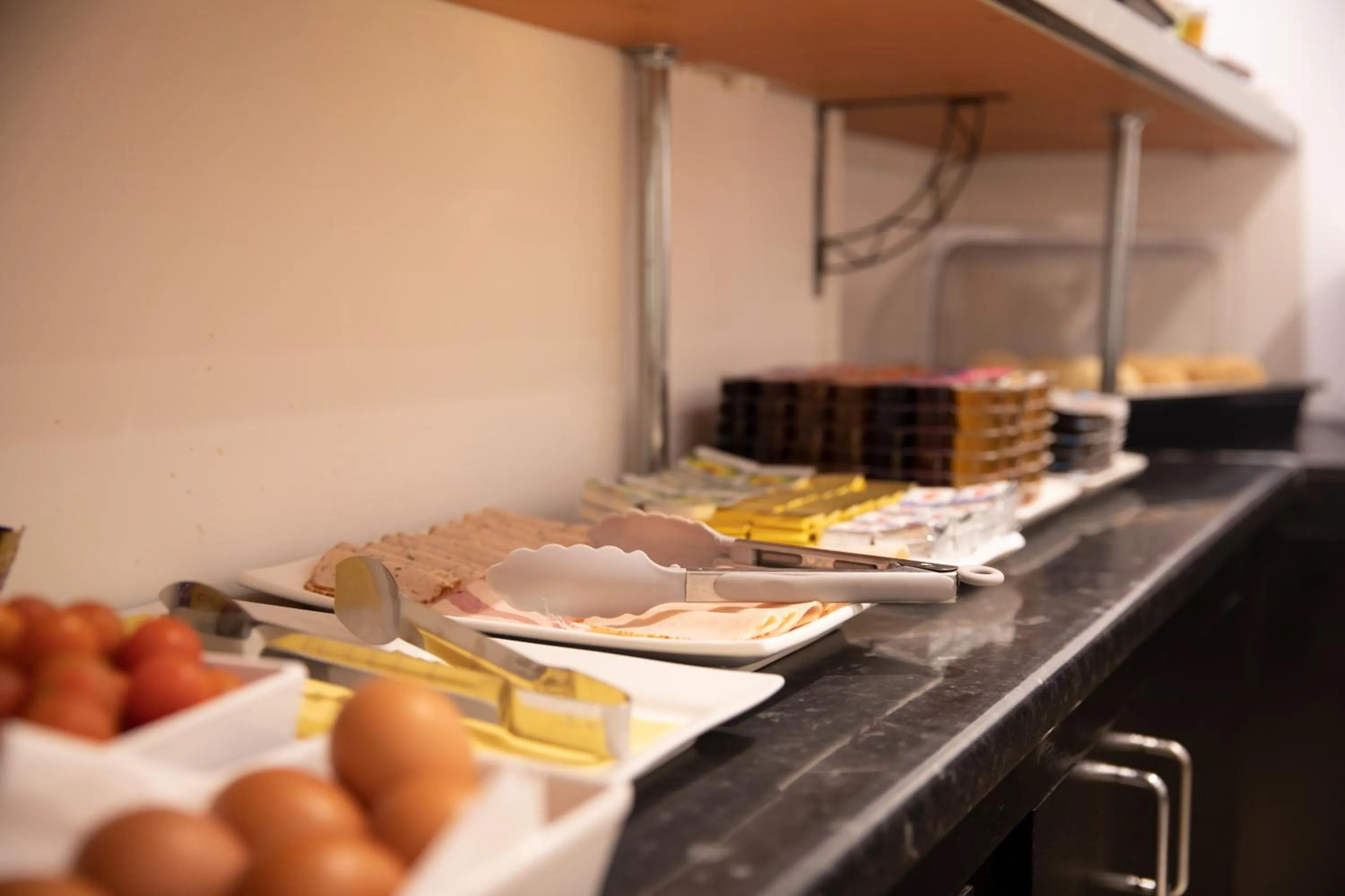 Breakfast in Duke Of Leinster Hotel