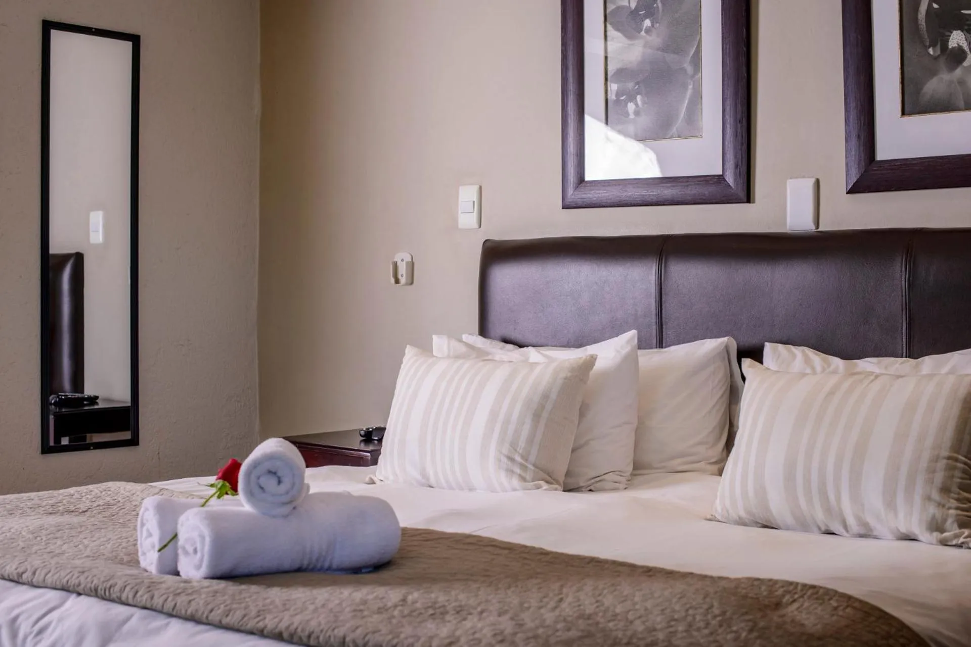 Bed in Zebrina Guest House