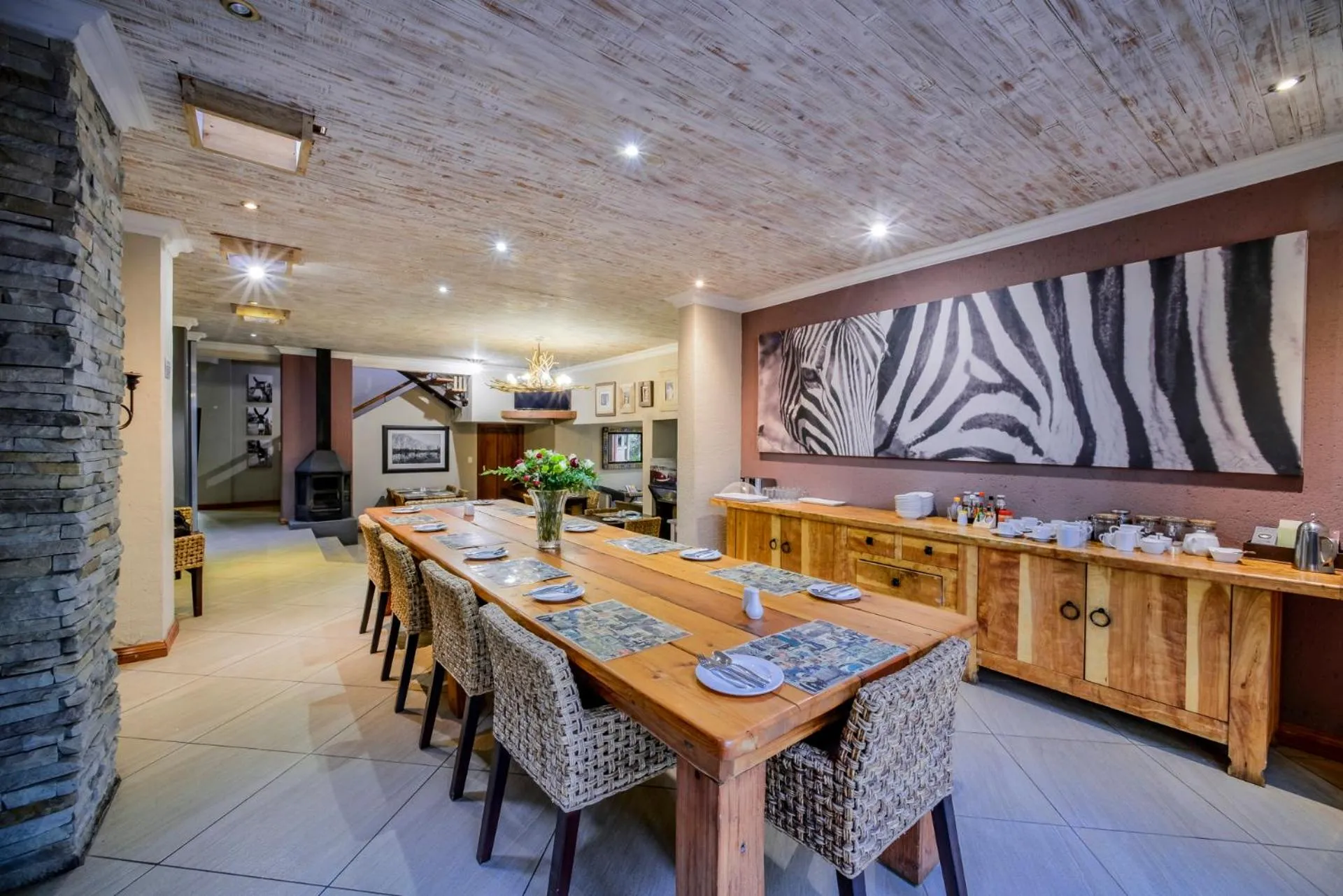 Breakfast in Zebrina Guest House