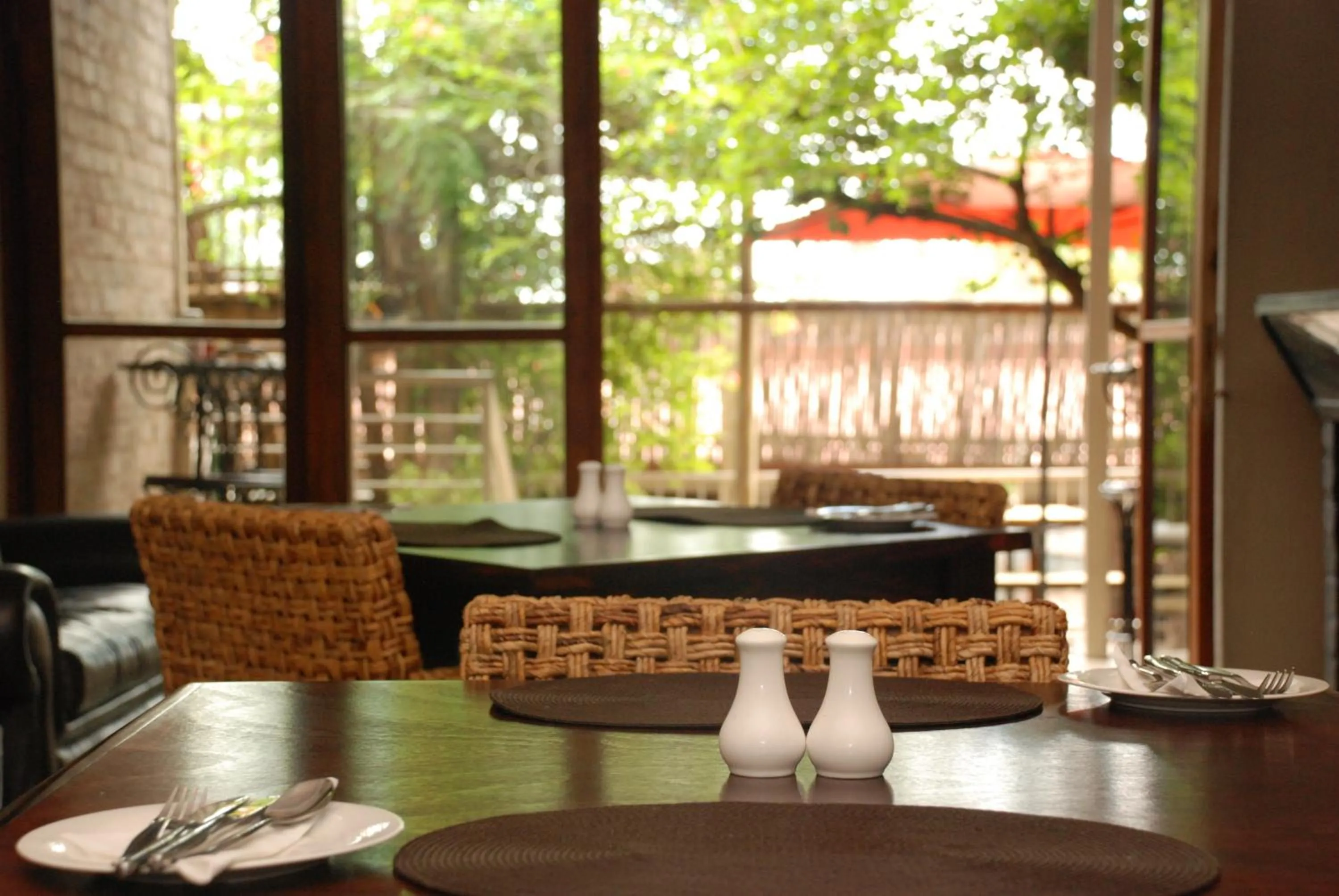 Restaurant/places to eat in Zebrina Guest House