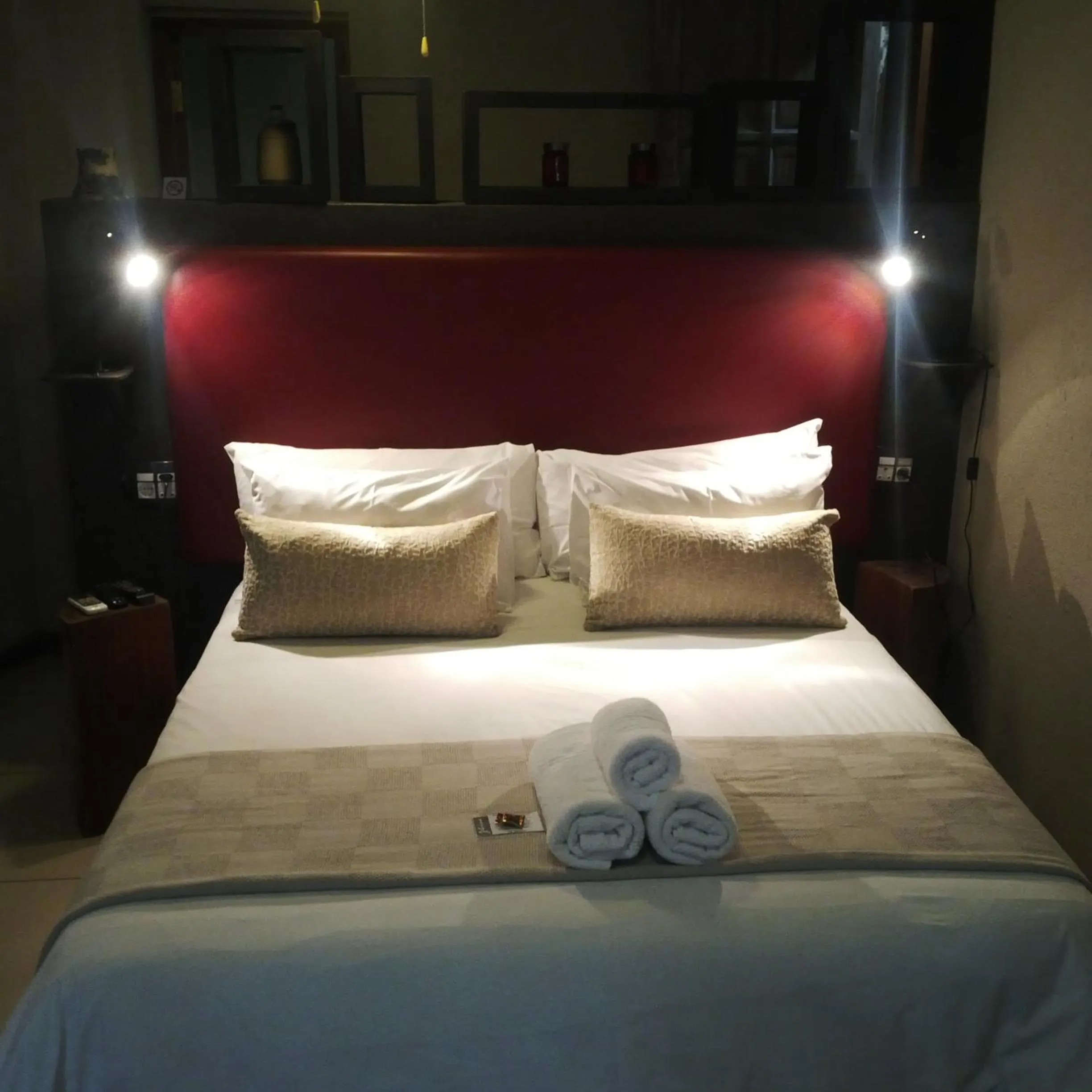 Bed in Zebrina Guest House