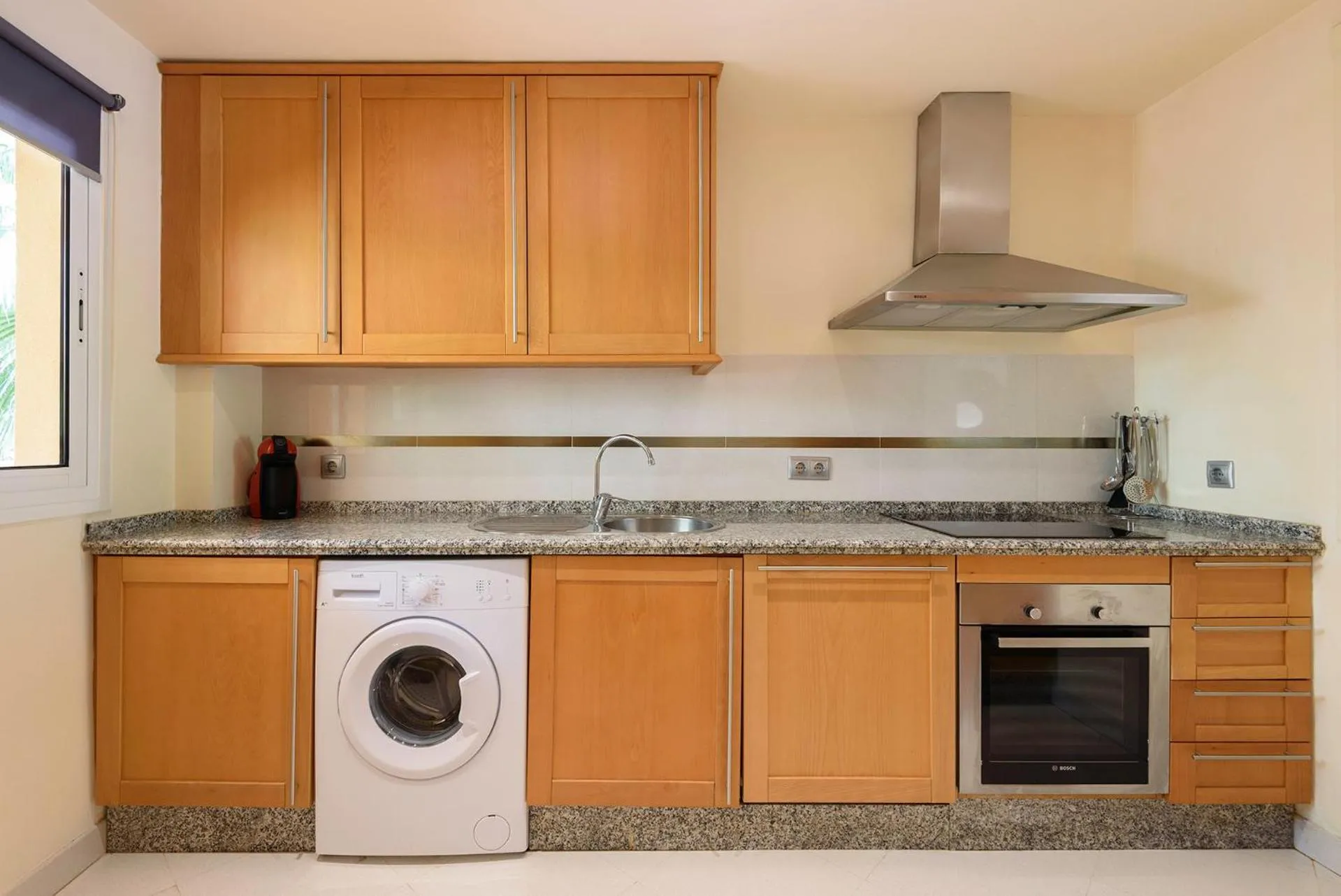 kitchen in Alcam Aloha Deluxe 42