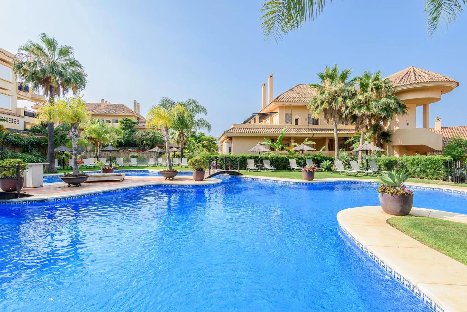Swimming pool in Alcam Aloha Deluxe 42