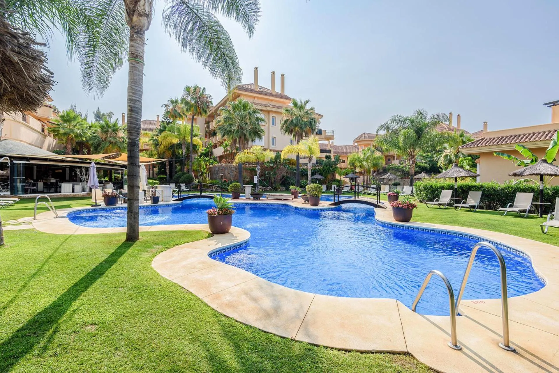 Swimming pool in Alcam Aloha Deluxe 42