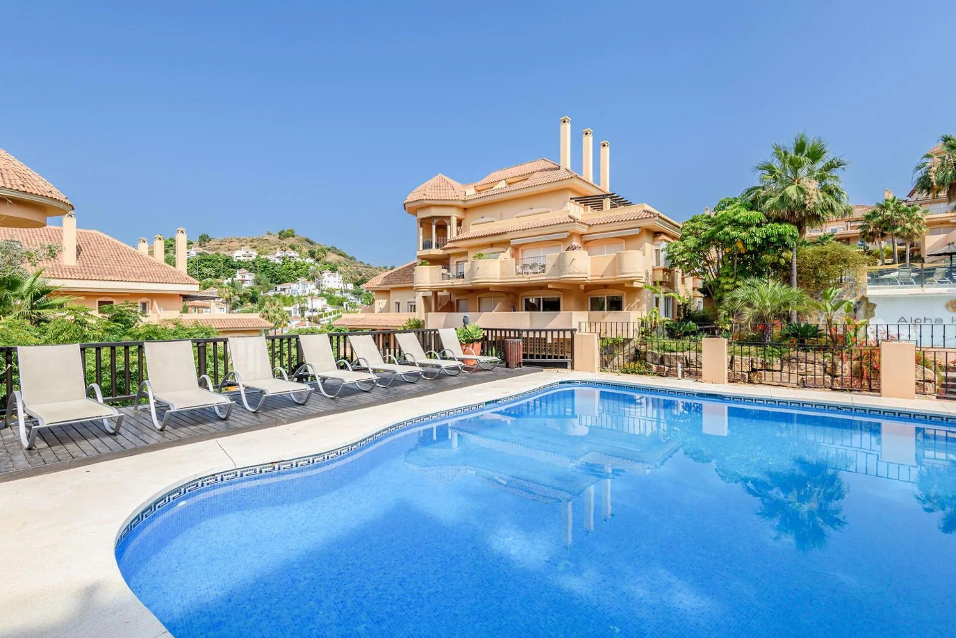Swimming pool in Alcam Aloha Deluxe 42