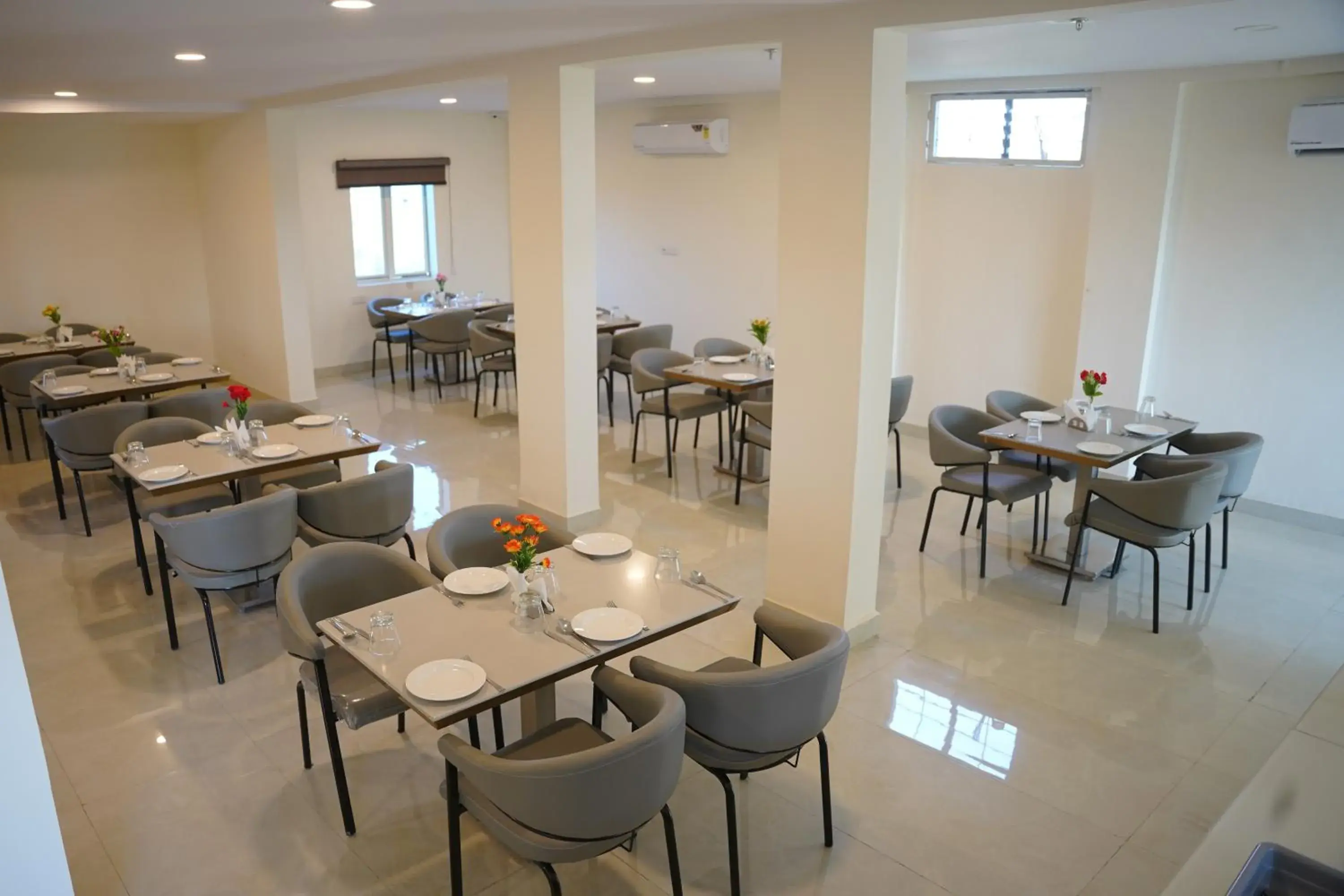 Restaurant/places to eat in Zip By Spree Hotels Bhopal Restaurant/places to eat in Zip By Spree Hotels Bhopal