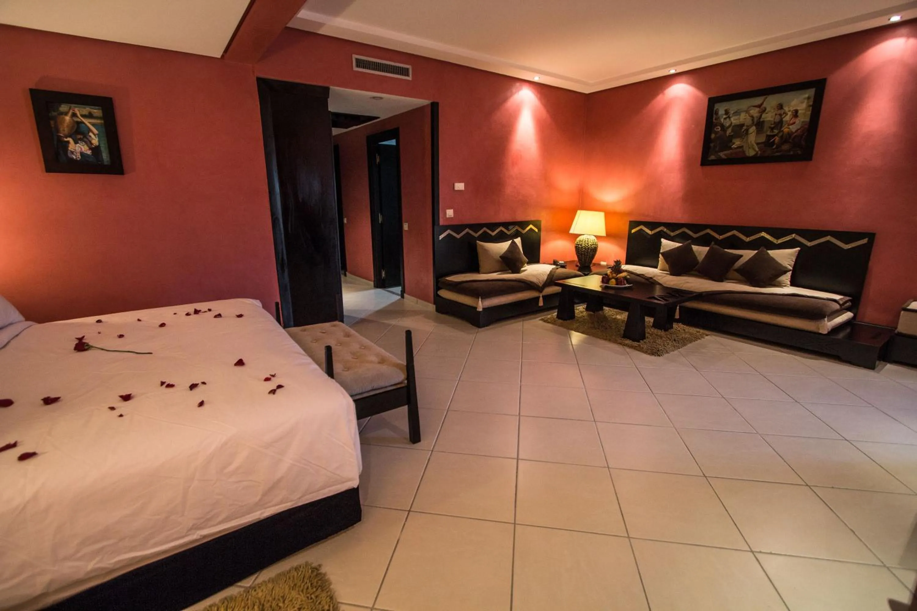 Bedroom, Bed in Hotel Tafilalet