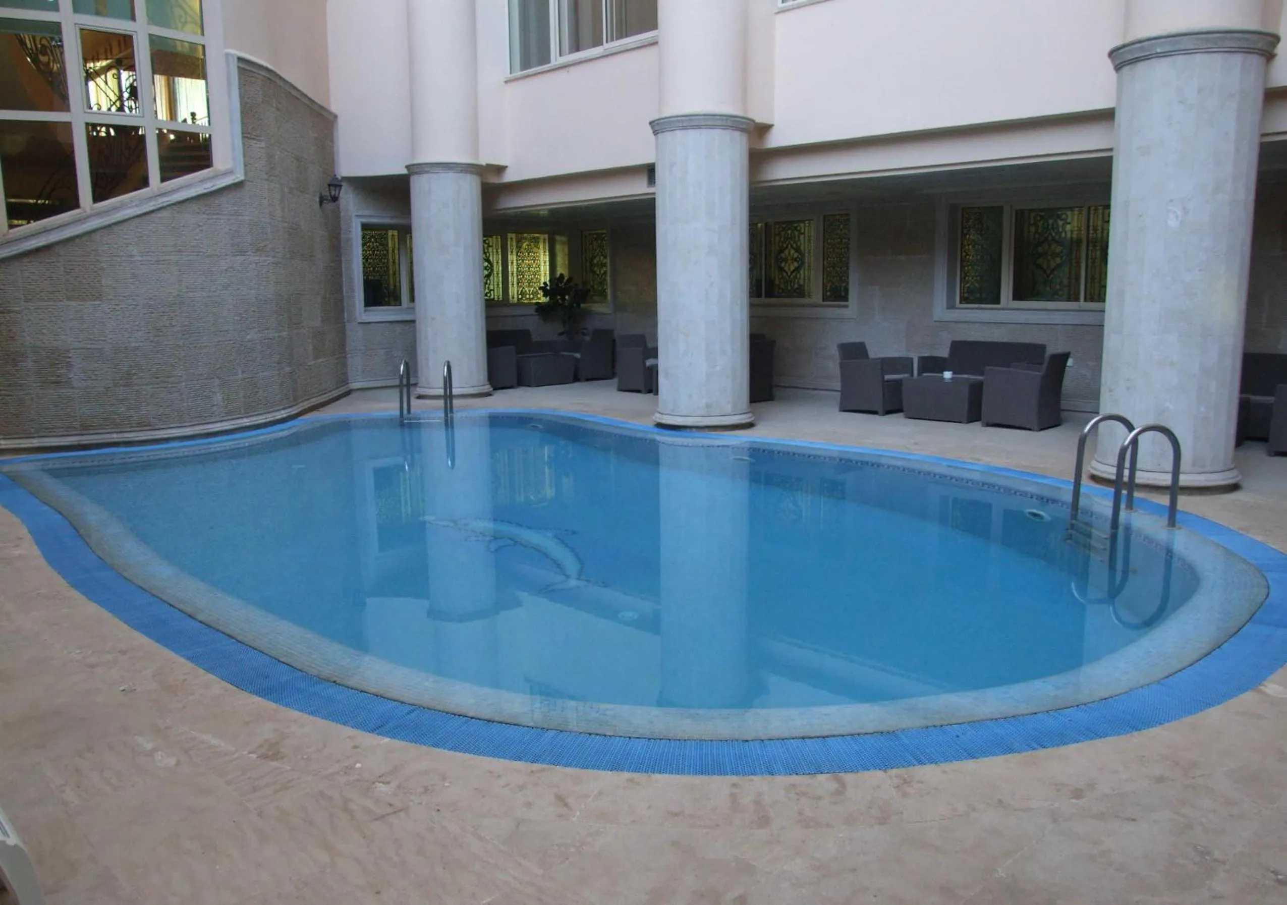 Swimming pool in Hotel Tafilalet
