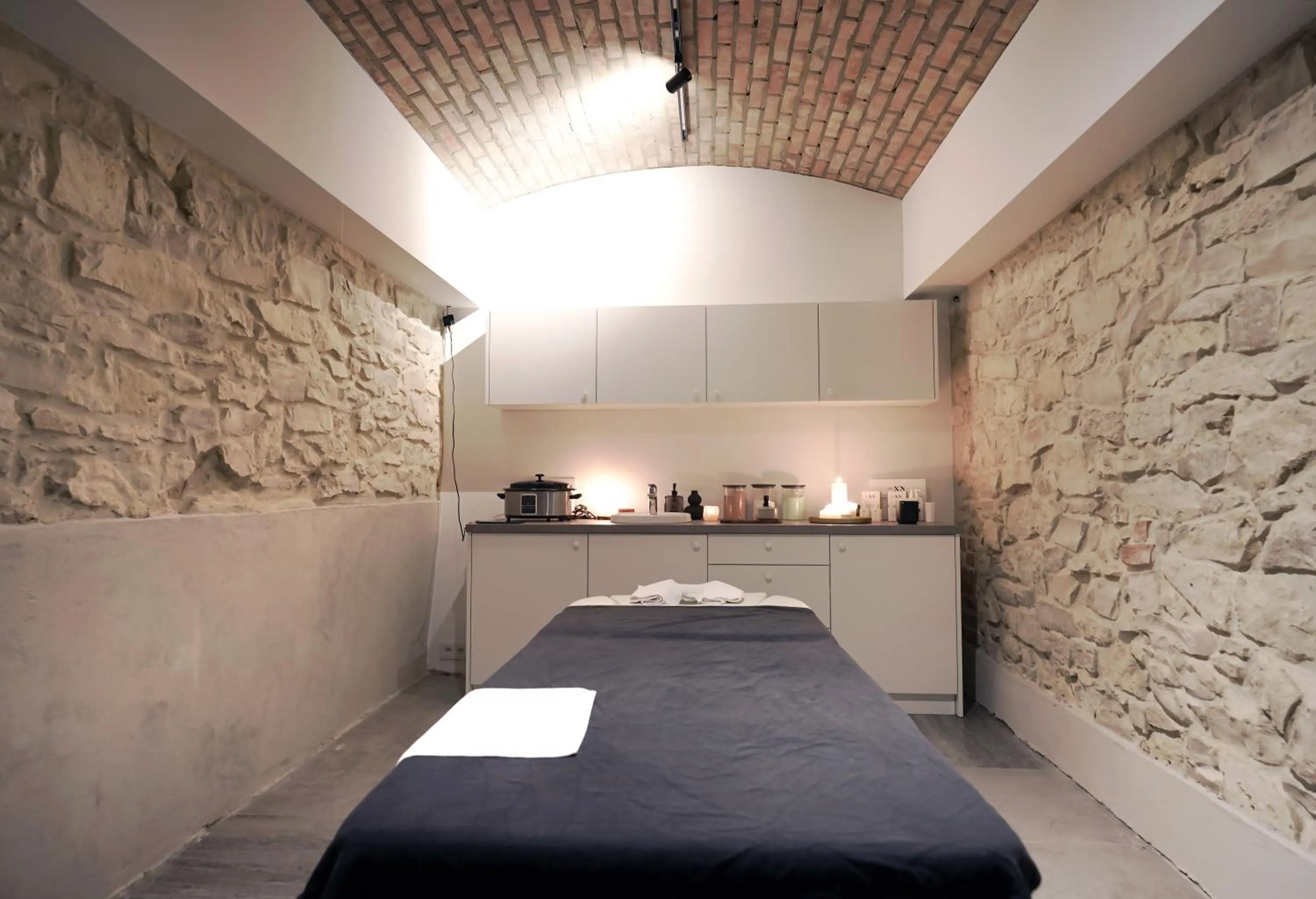 Massage, Bed in Hotel Park 17