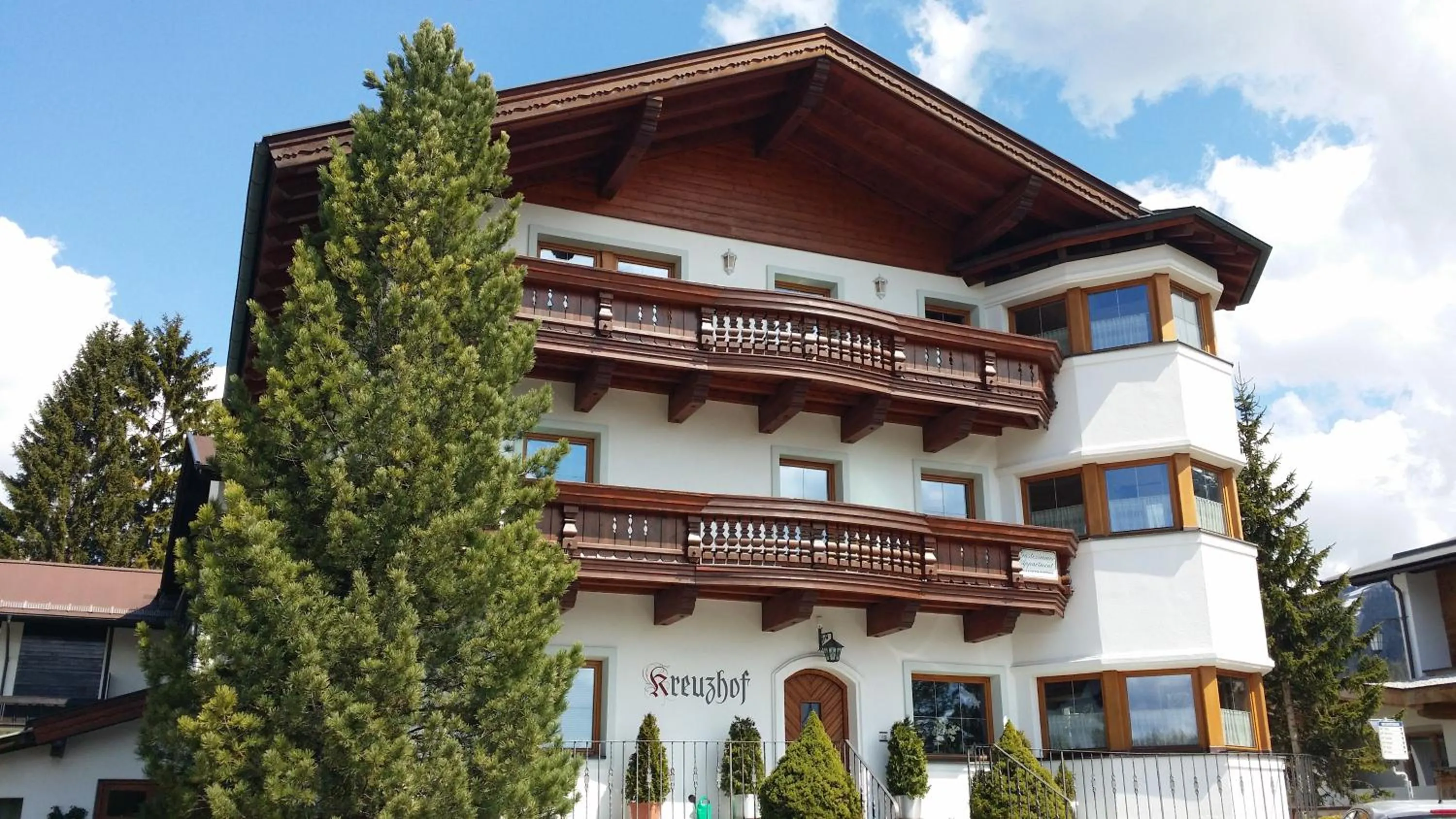 Facade/entrance in KREUZHOF Seefeld