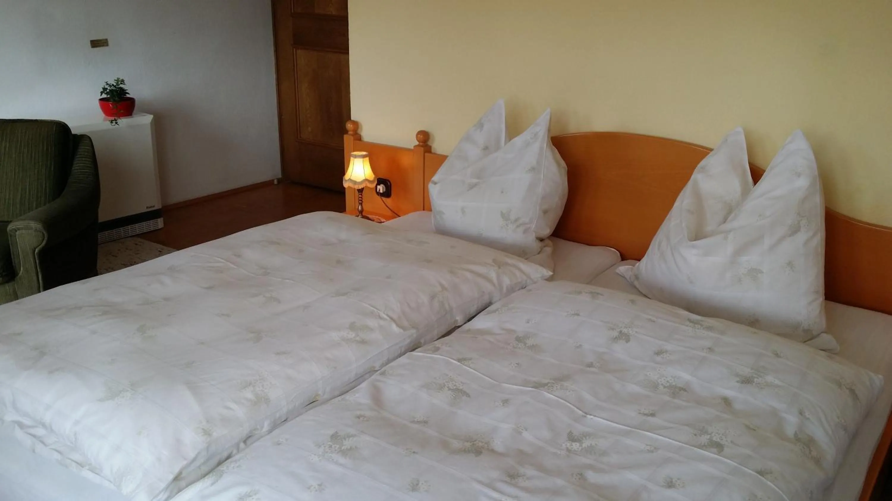 Bedroom, Bed in KREUZHOF Seefeld