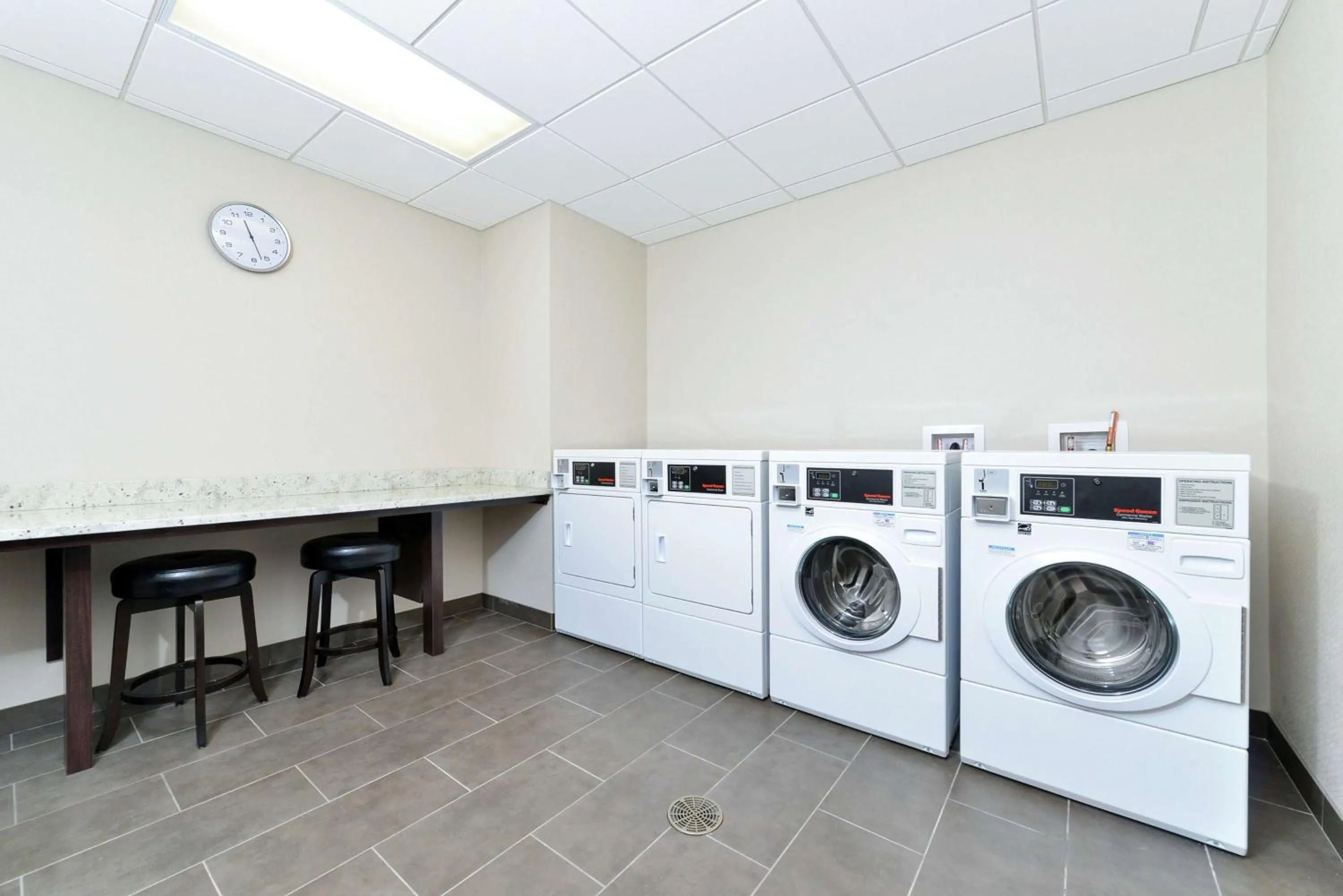 Property building in Homewood Suites by Hilton Cincinnati/Mason