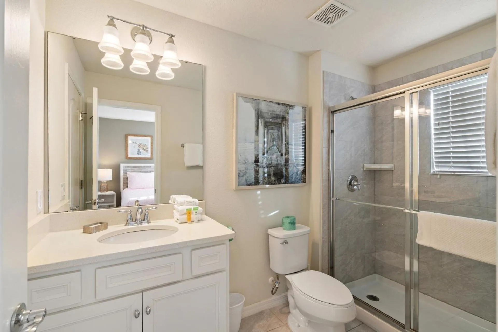 Bathroom in 5448 Misty Oak