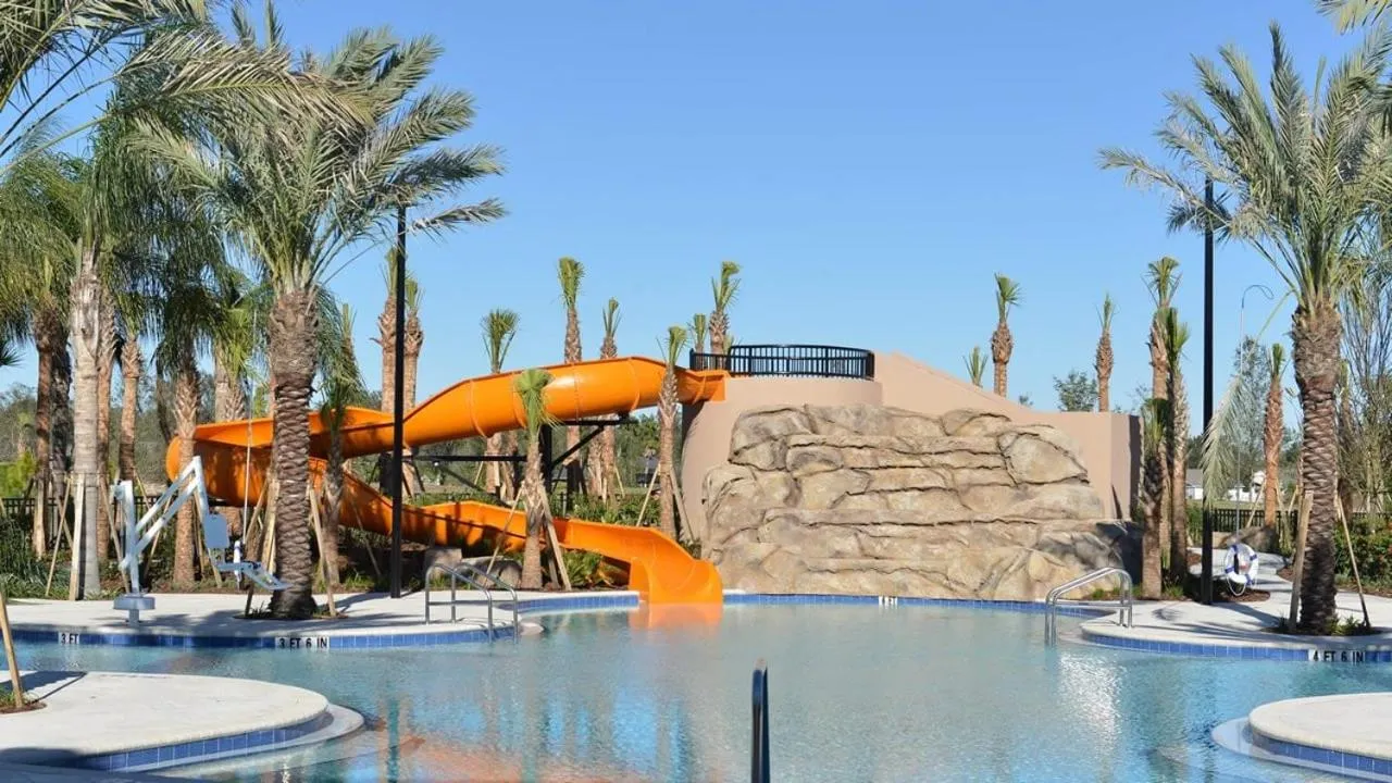 Aqua park in 5448 Misty Oak