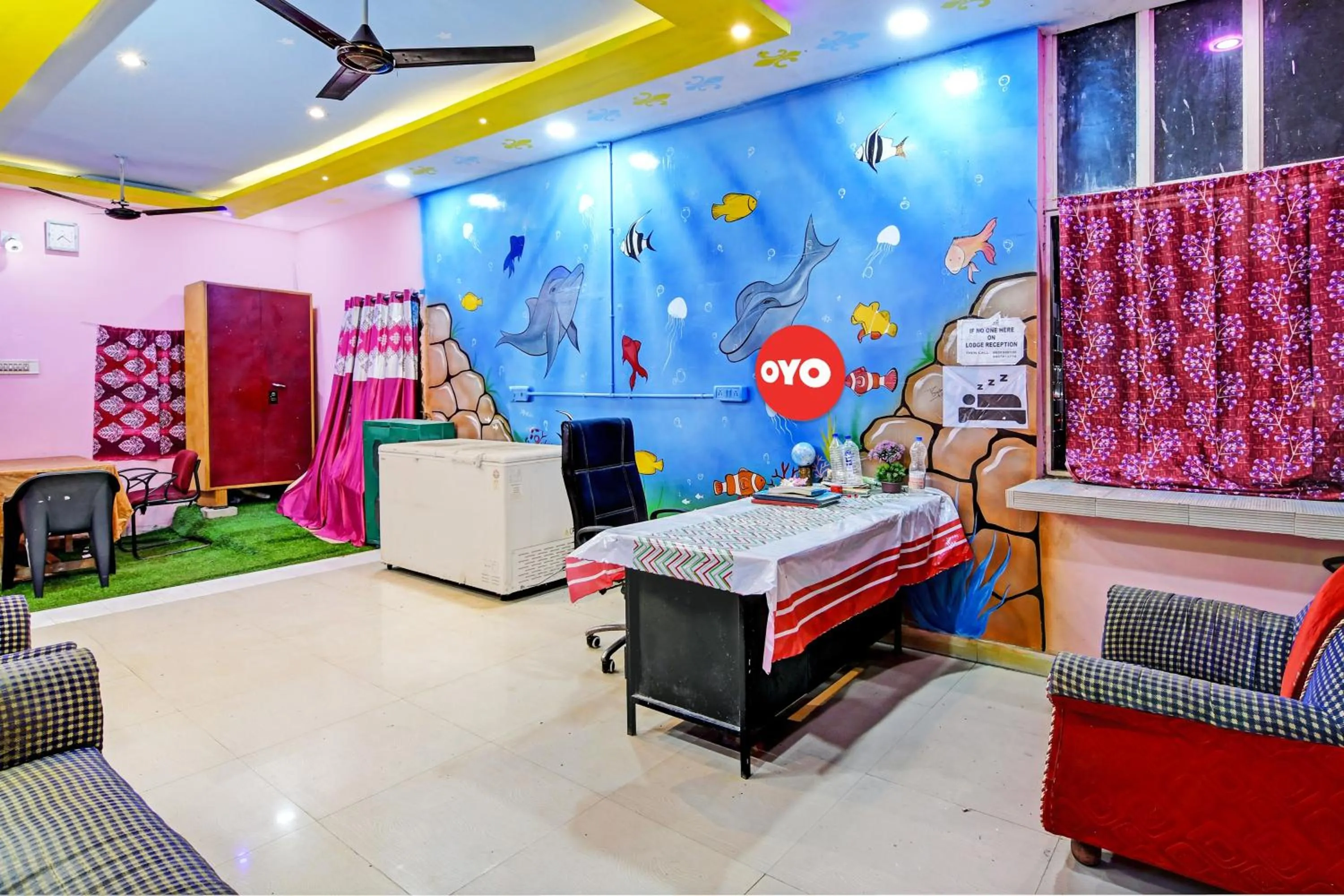 Lobby or reception in Hotel O Daffodil Lodge Dolphin restaurant