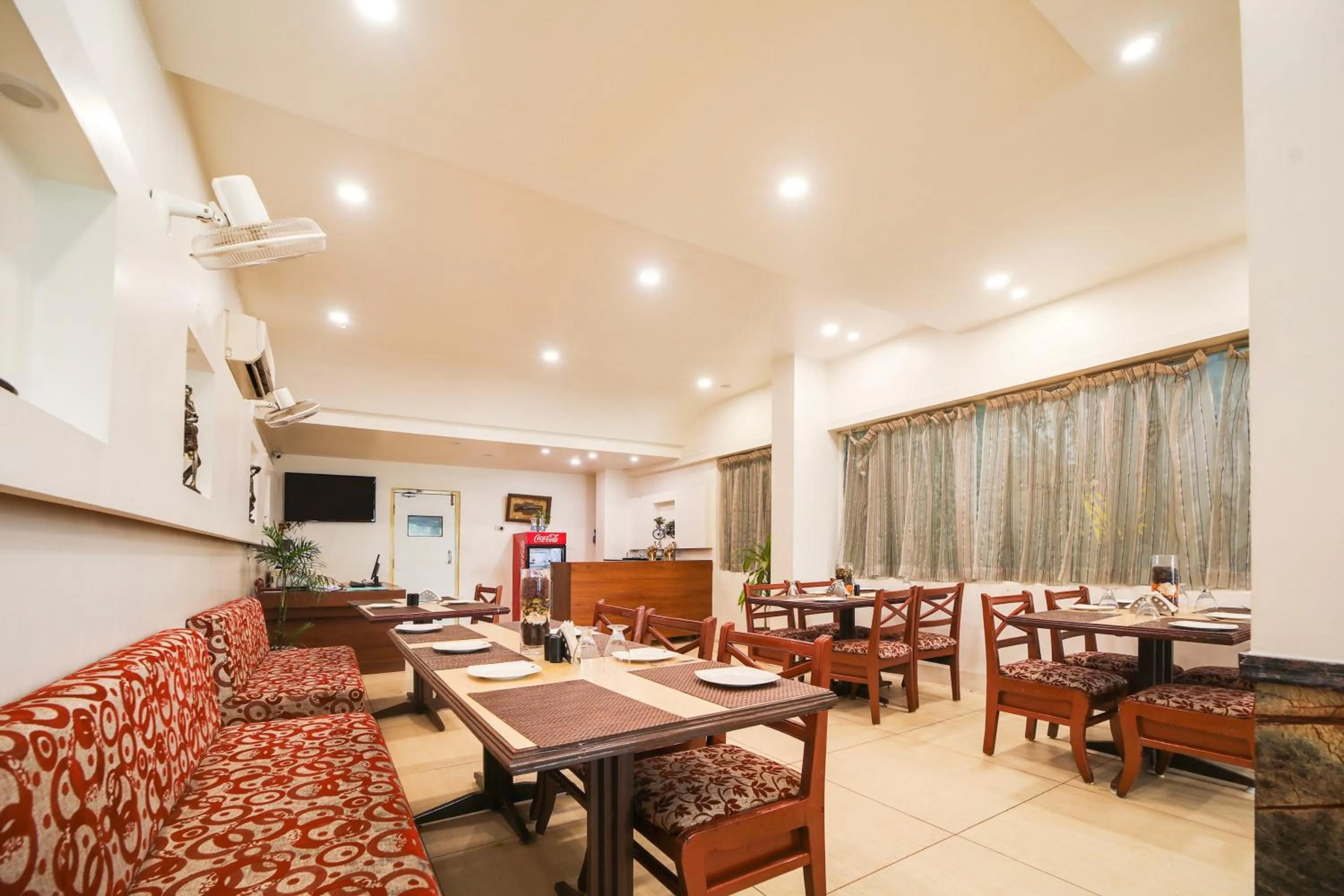 Lobby or reception in Collection O Hotel Silver Inn