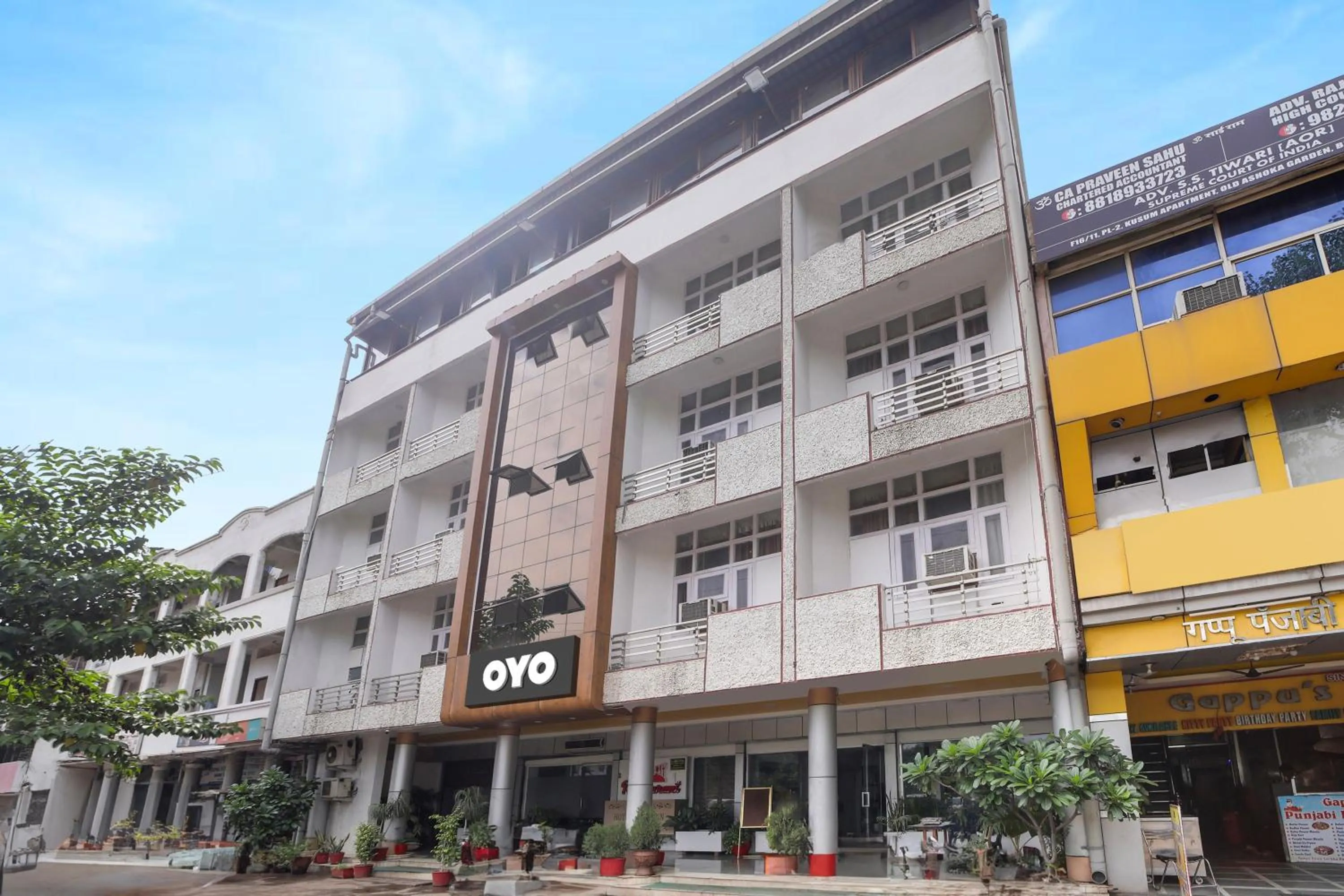 Facade/entrance in Collection O Hotel Silver Inn