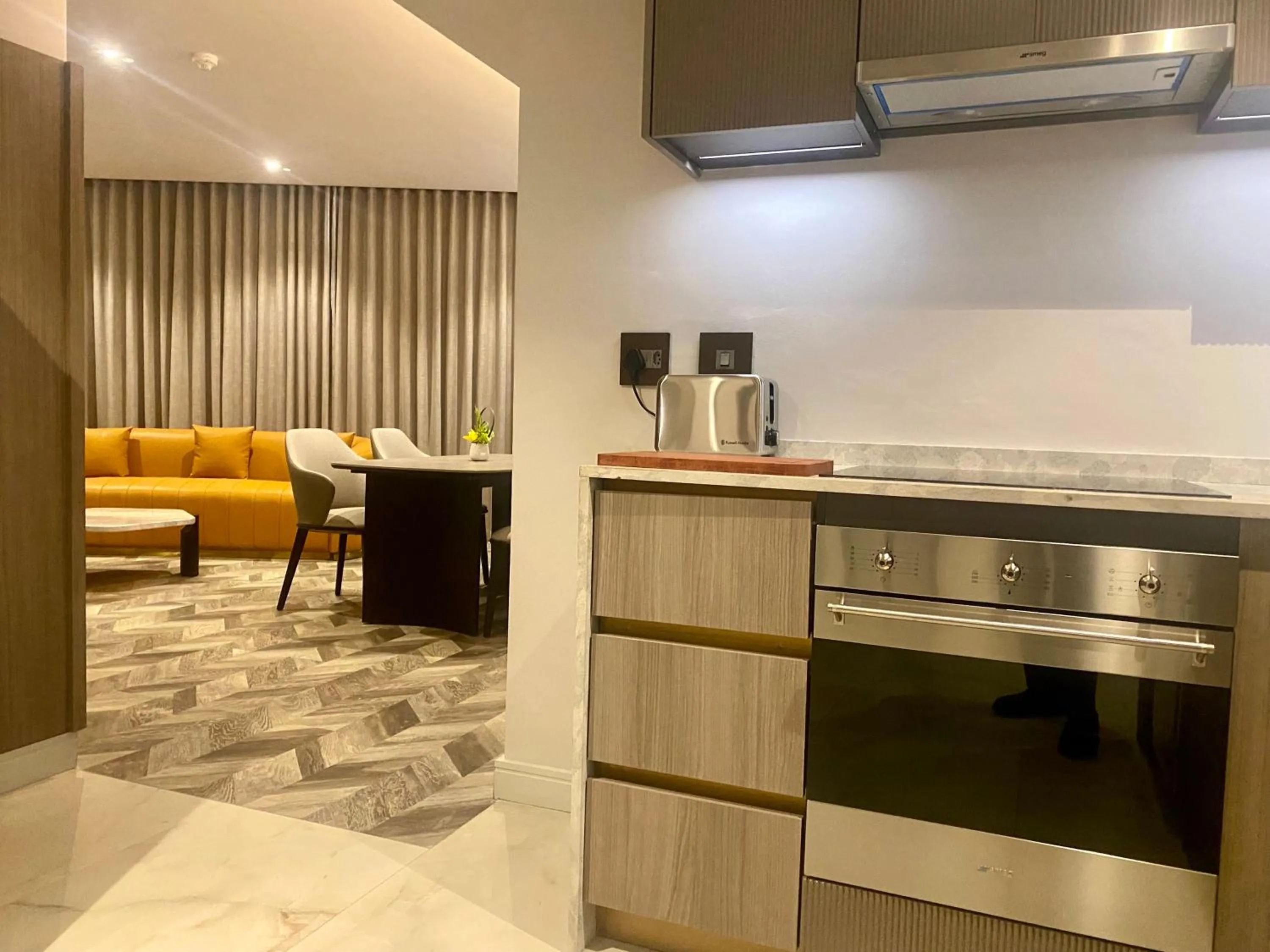 Kitchen or kitchenette in Coastlands Skye Hotel, Ridgeside, Umhlanga