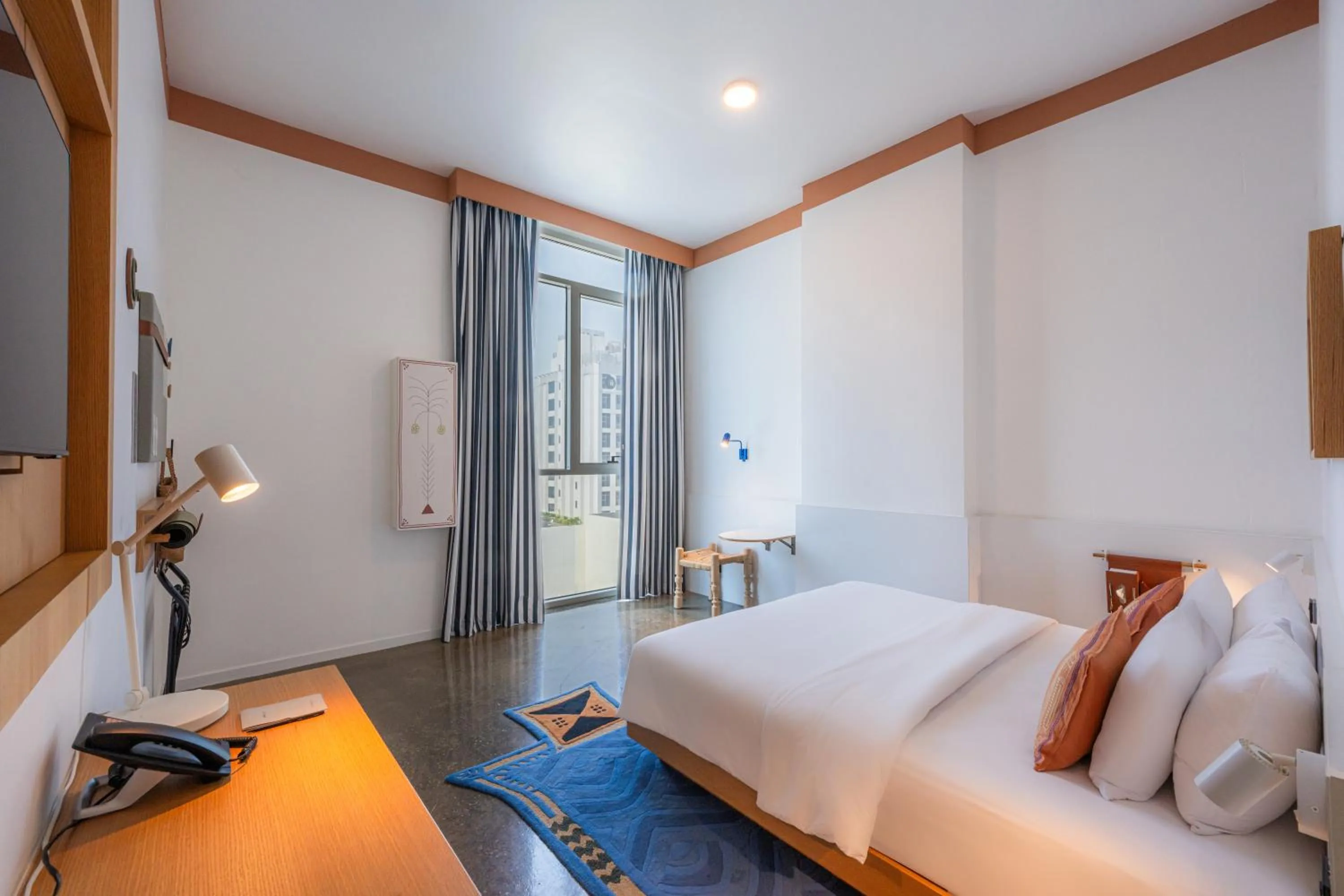 Bedroom, Bed in Shada Hotel Dubai - فندق شدا دبي