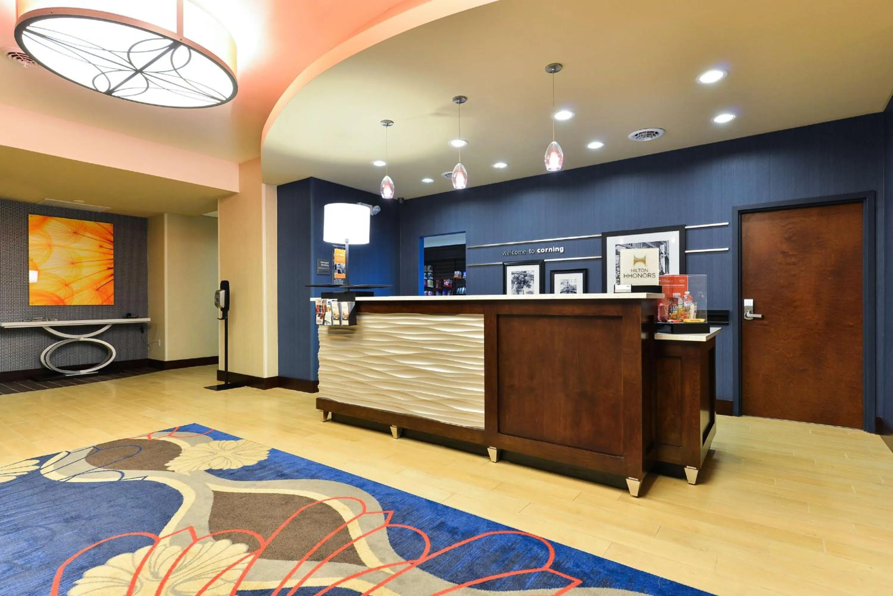 Lobby or reception in Hampton Inn Corning/Painted Post