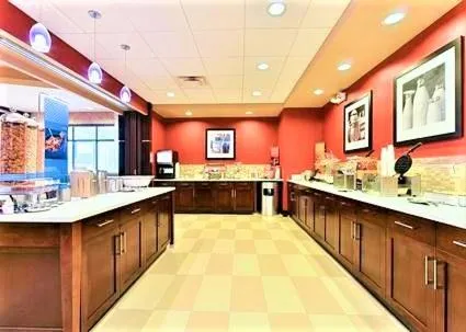 Breakfast in Hampton Inn Corning/Painted Post