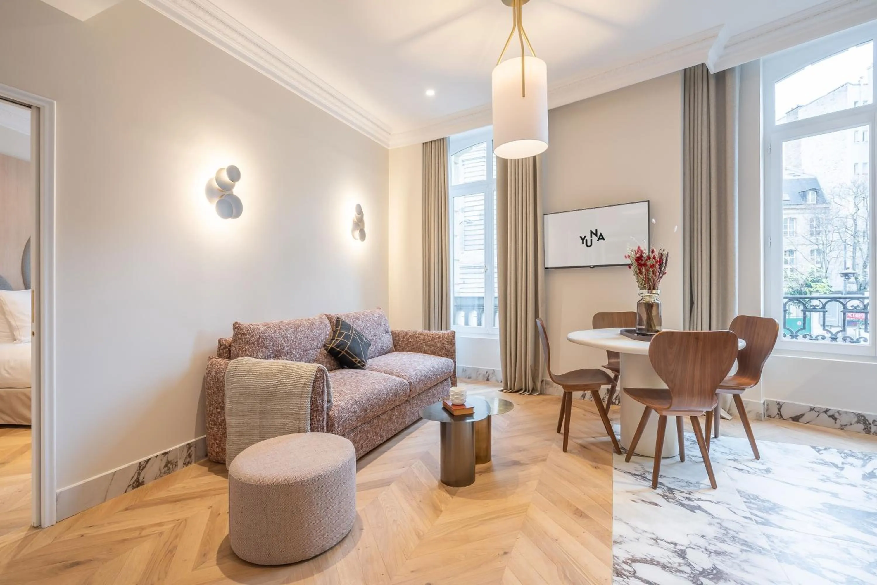 Living room in Yuna Saint-Germain-des-Prés - Serviced Apartments