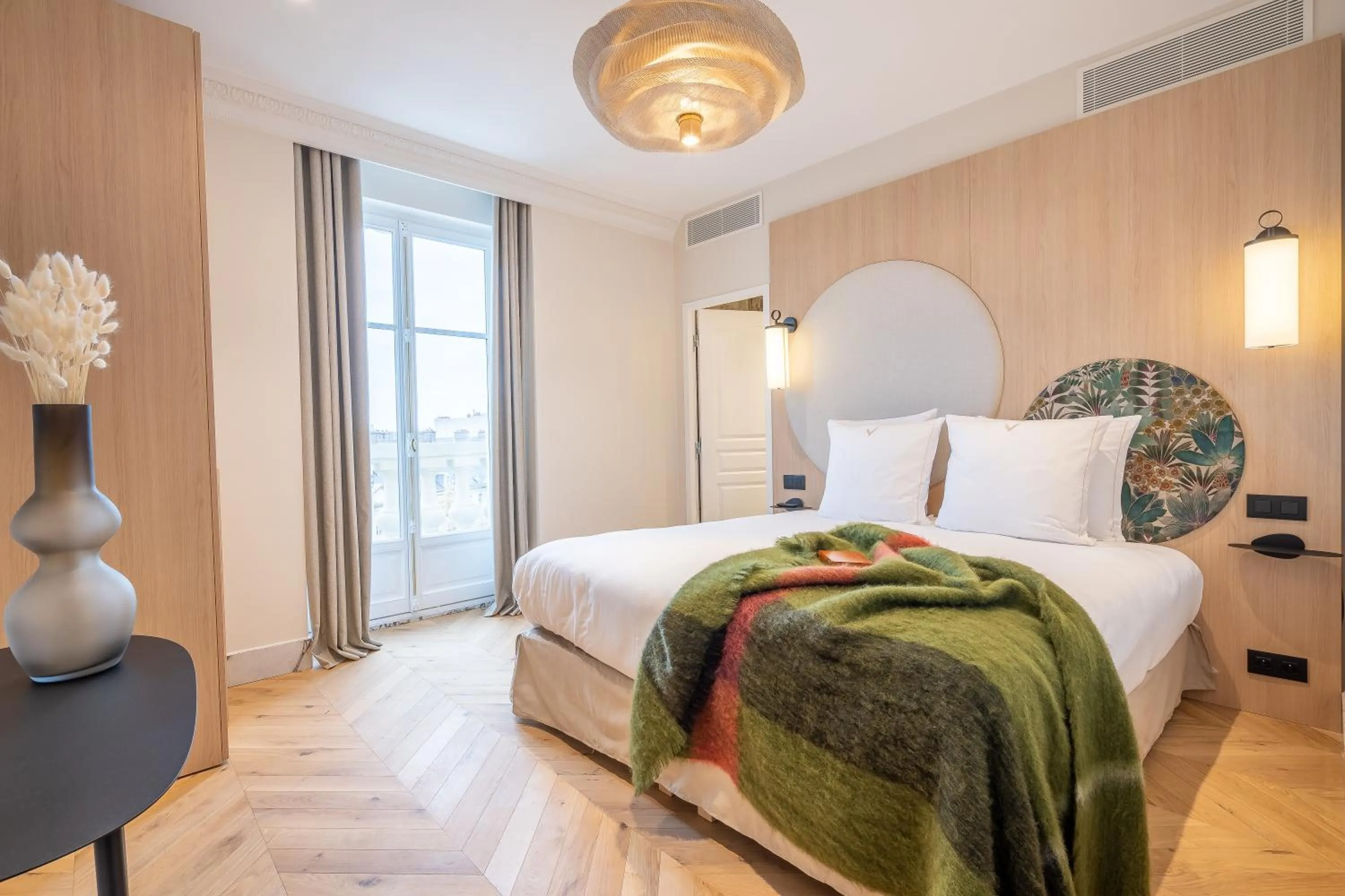 Bedroom, Bed in Yuna Saint-Germain-des-Prés - Serviced Apartments