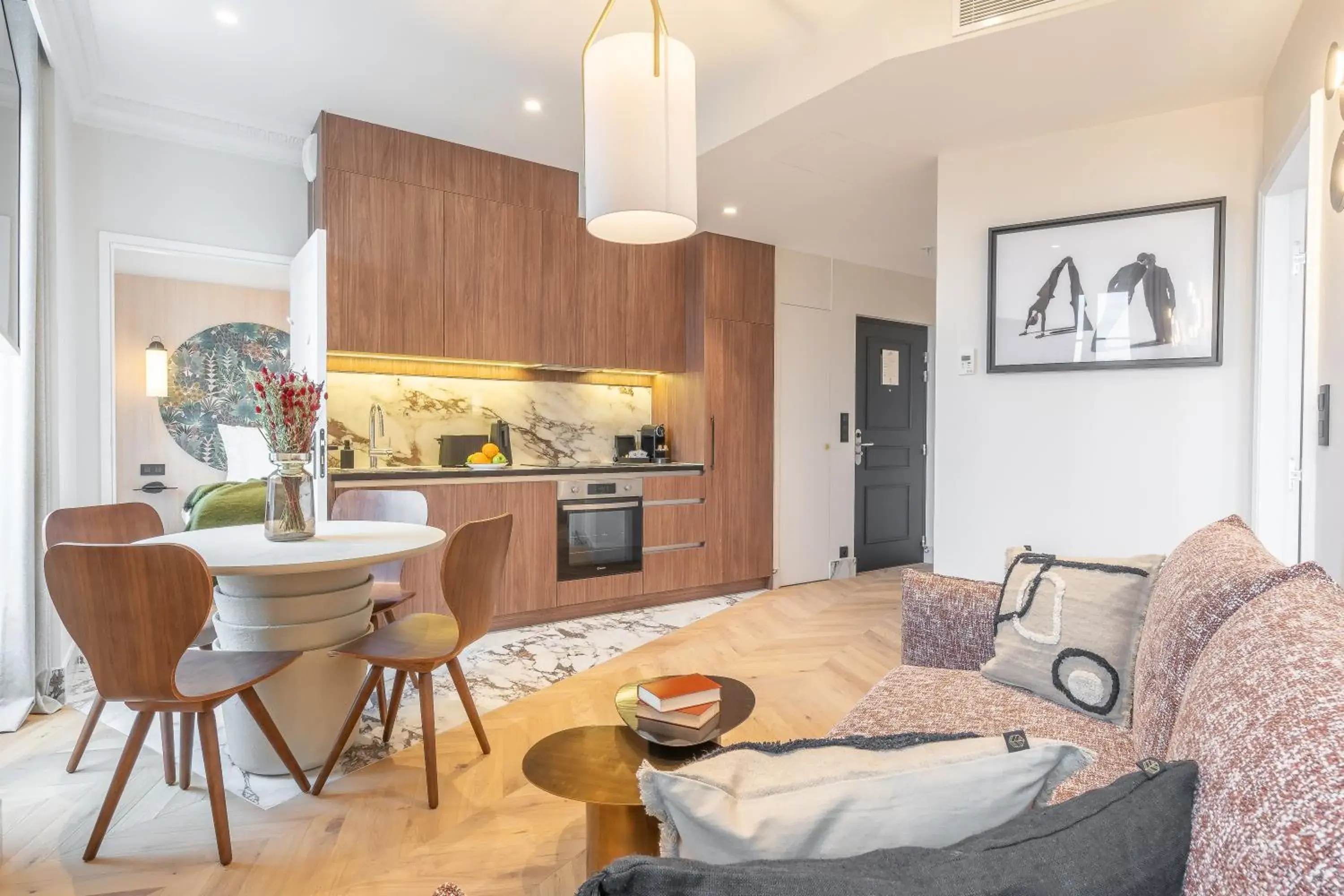 Living room in Yuna Saint-Germain-des-Prés - Serviced Apartments Living room in Yuna Saint-Germain-des-Prés - Serviced Apartments