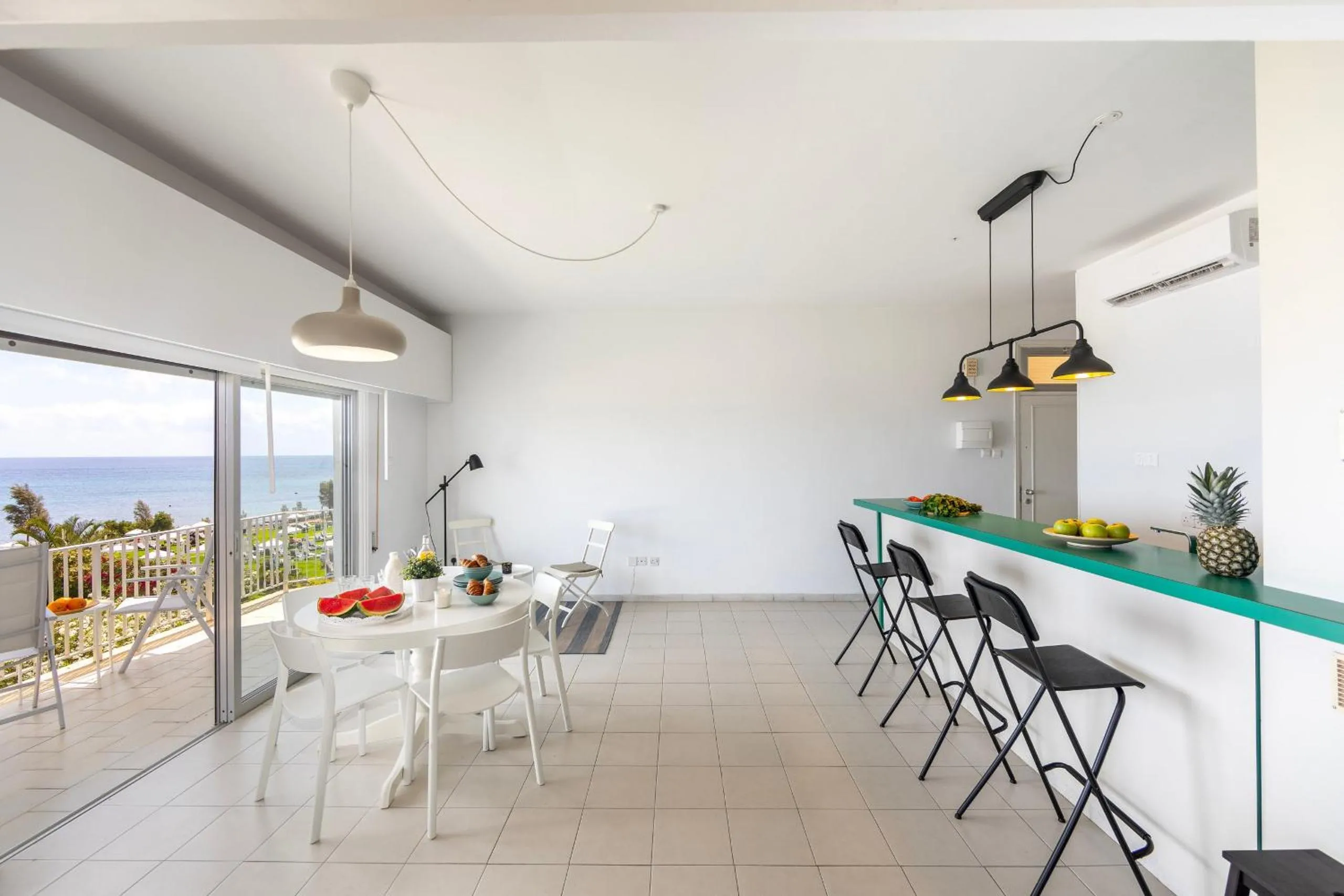 Protaras H2O Seafront Suite
