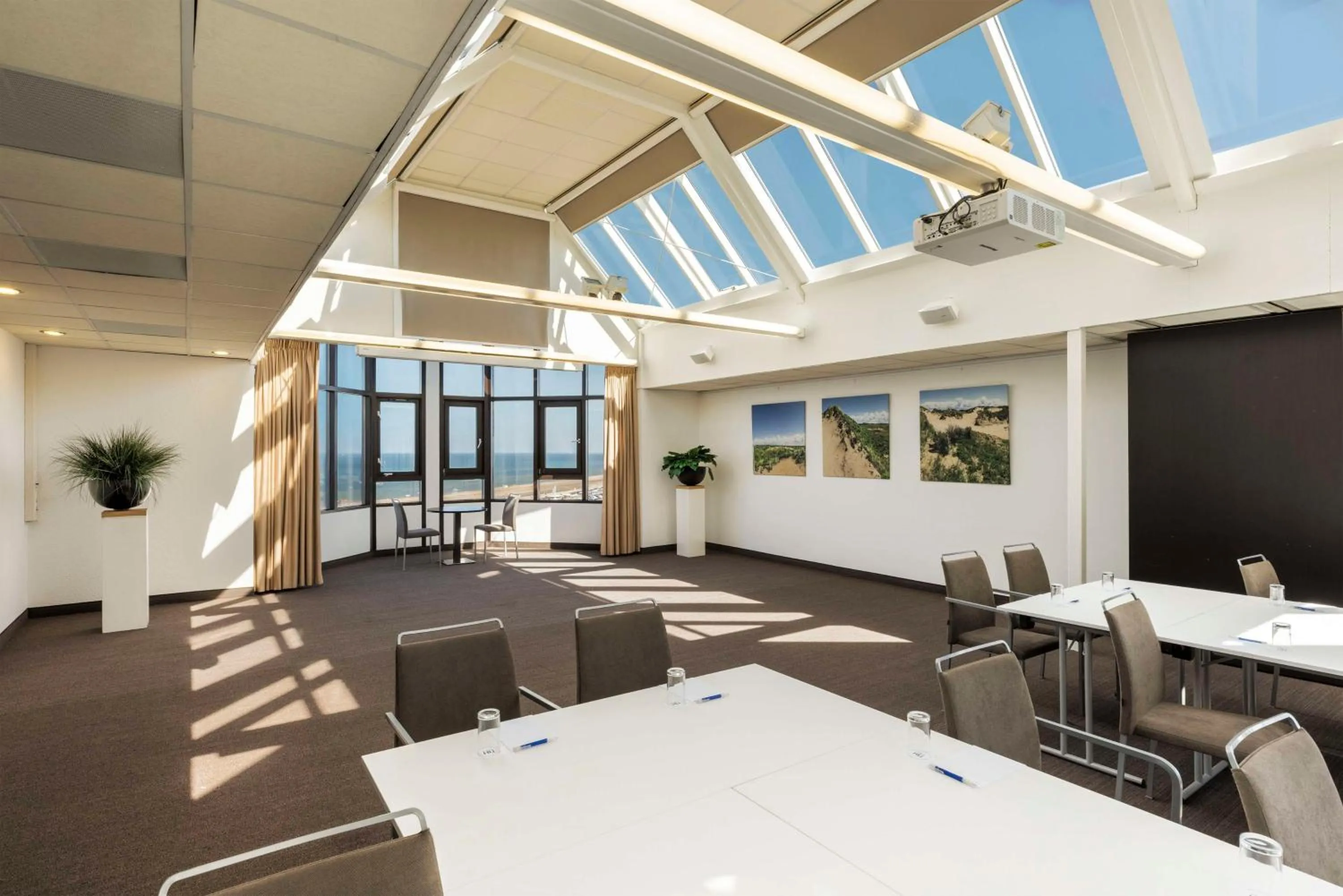 Meeting/conference room in NH Zandvoort Hotel