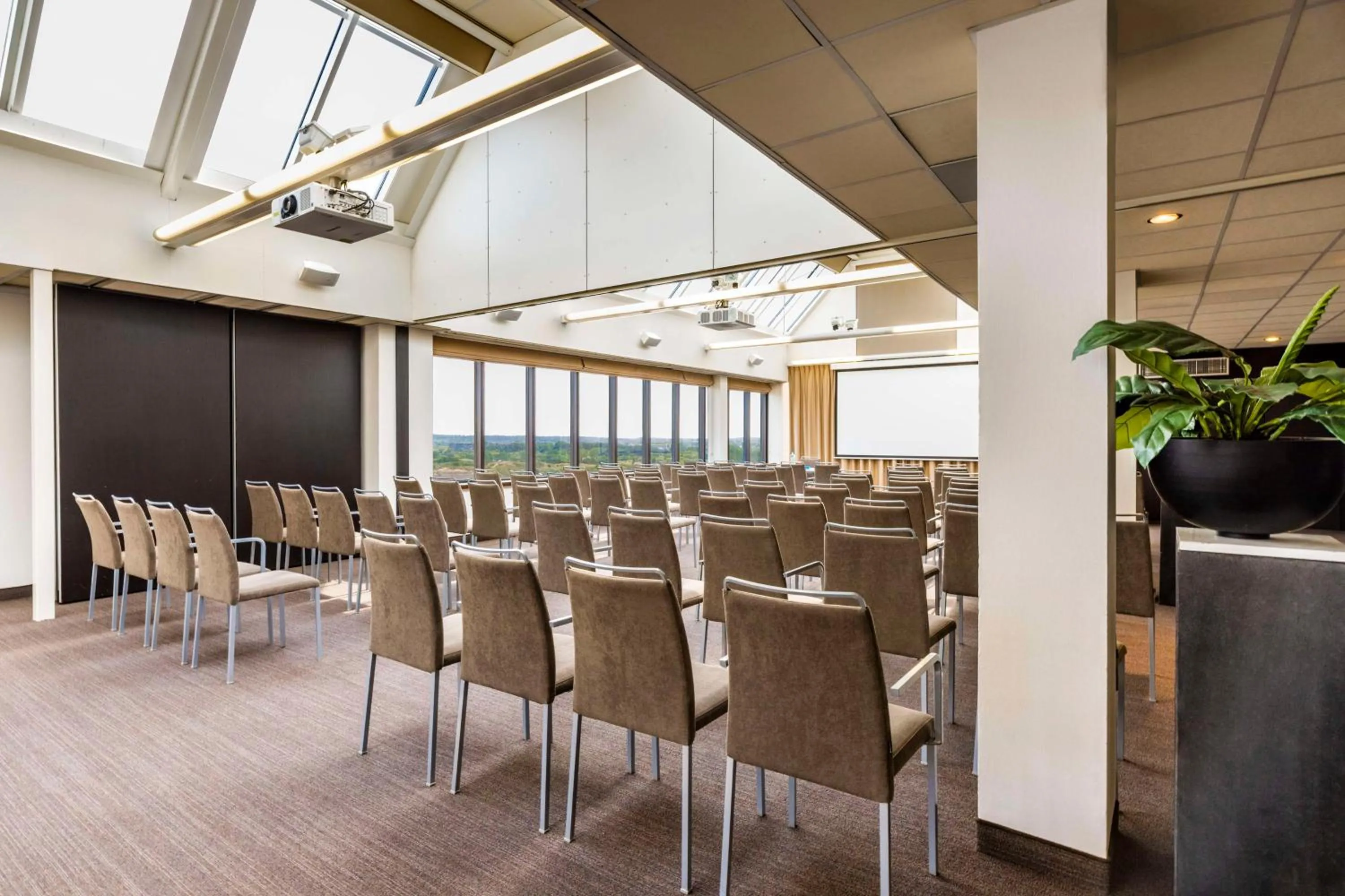 Meeting/conference room in NH Zandvoort Hotel