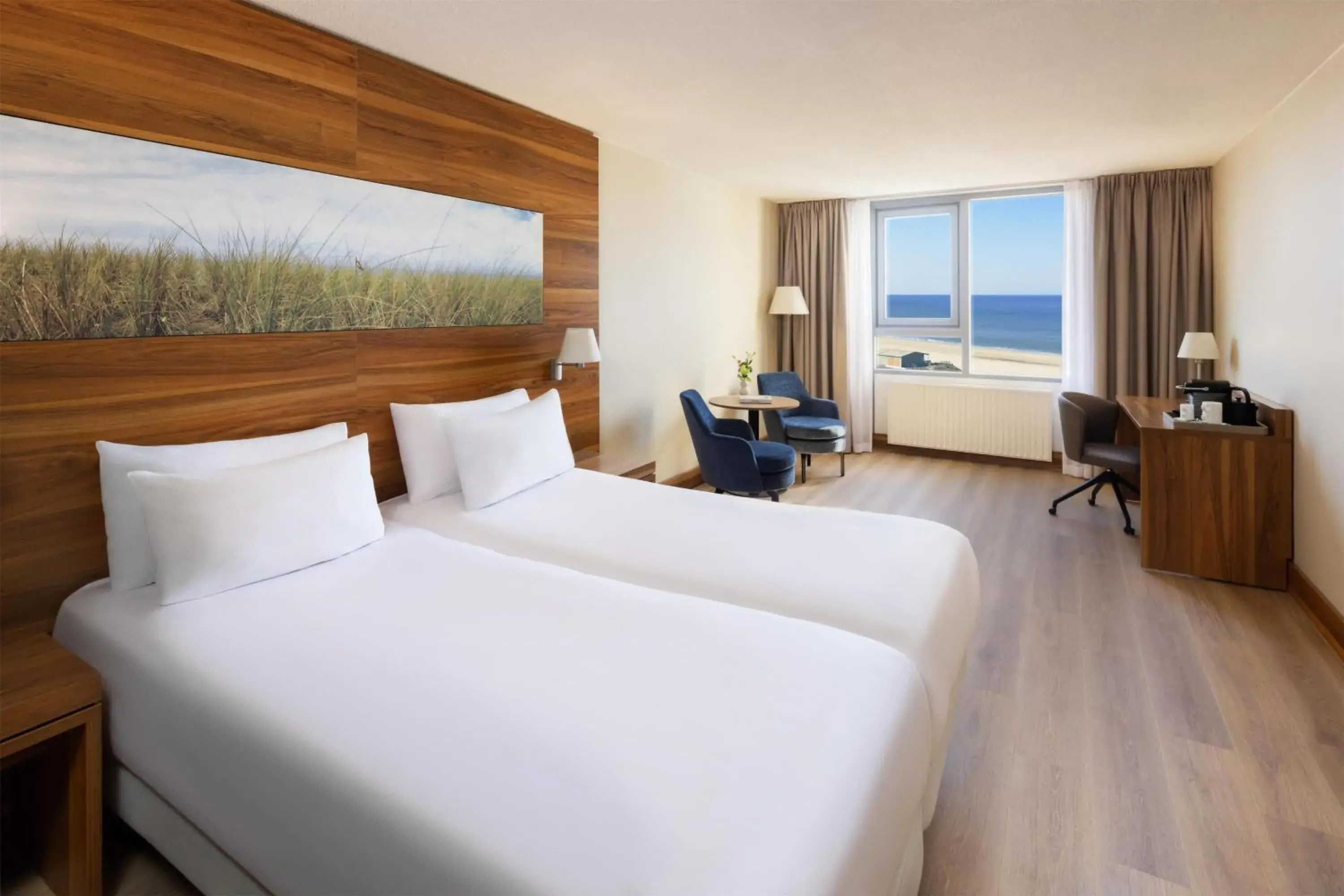 Standard Twin Room with Sea View with Extra Bed (2 Adults + 1 Child) in NH Zandvoort Hotel Standard Twin Room with Sea View with Extra Bed (2 Adults + 1 Child) in NH Zandvoort Hotel