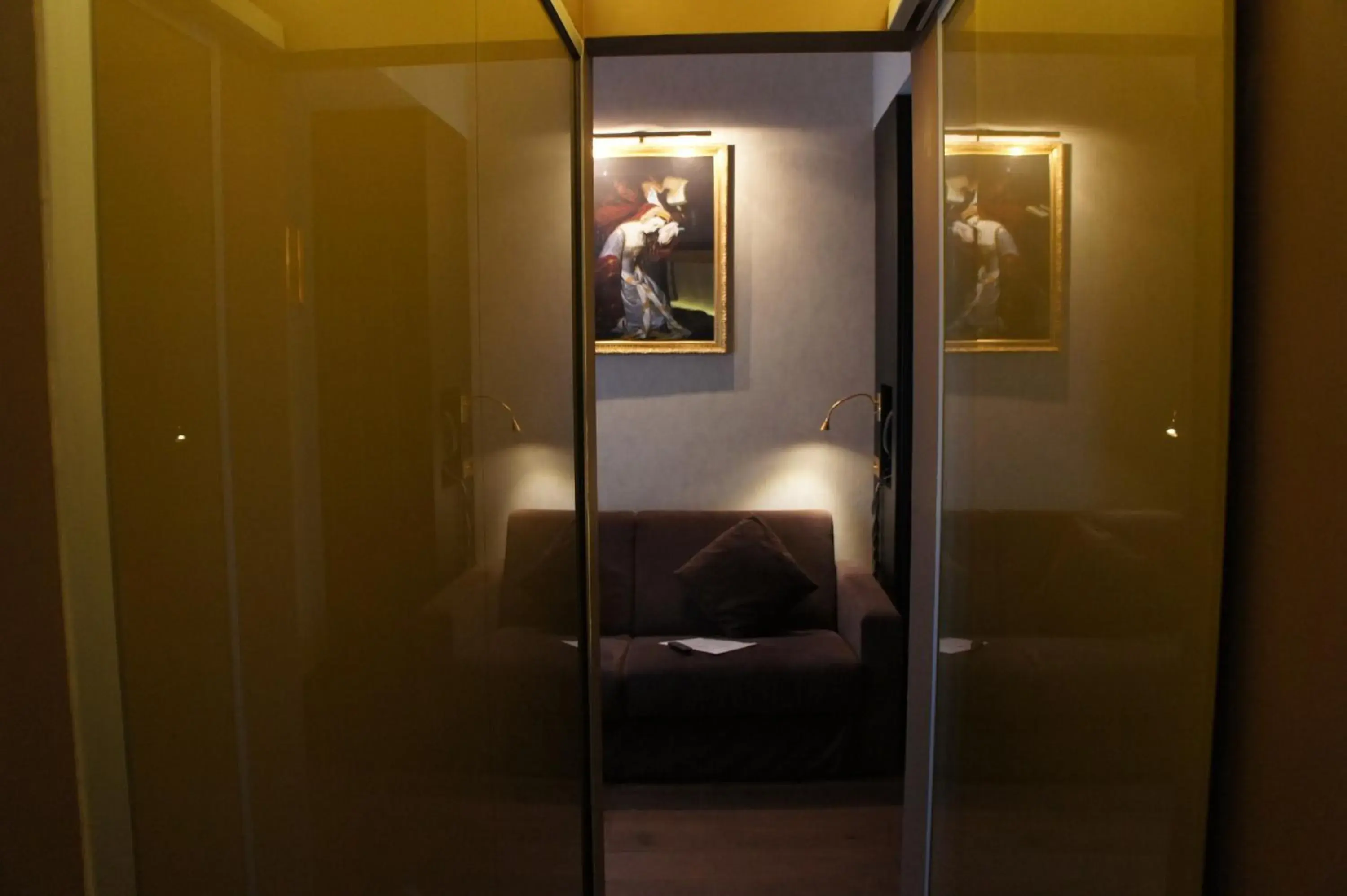 Junior Suite in Tonic Hotel Saint Germain des Prés Junior Suite in Tonic Hotel Saint Germain des Prés